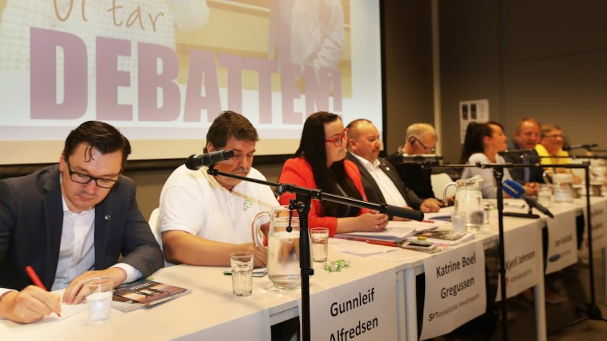 Se debatten i reprise