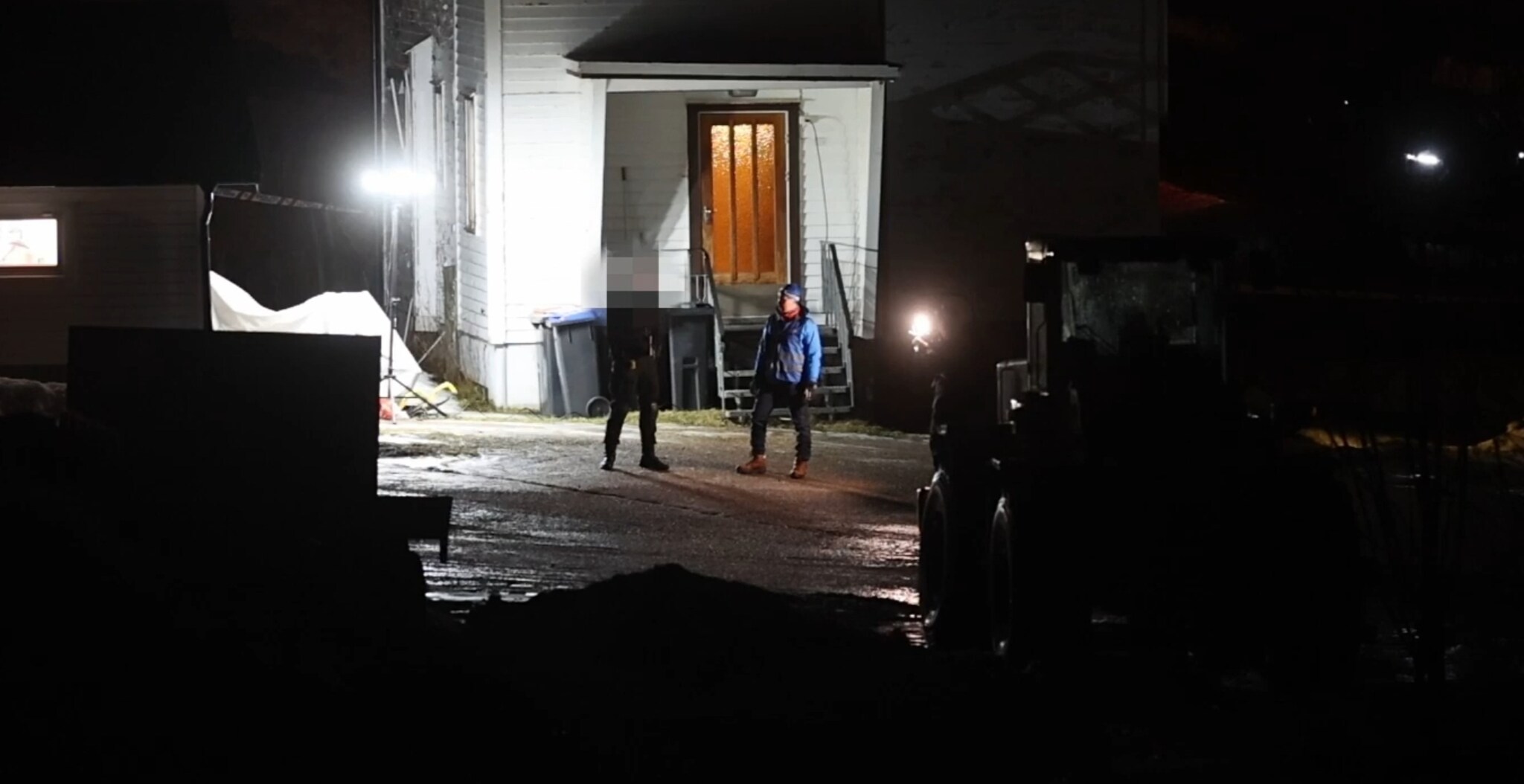 Se Spesialenheten rekonstruere politiskuddene i Lavangen