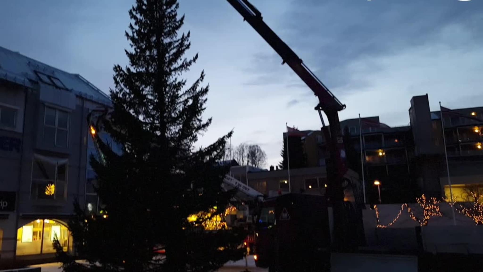 Nå er det klart for julegrantenning
