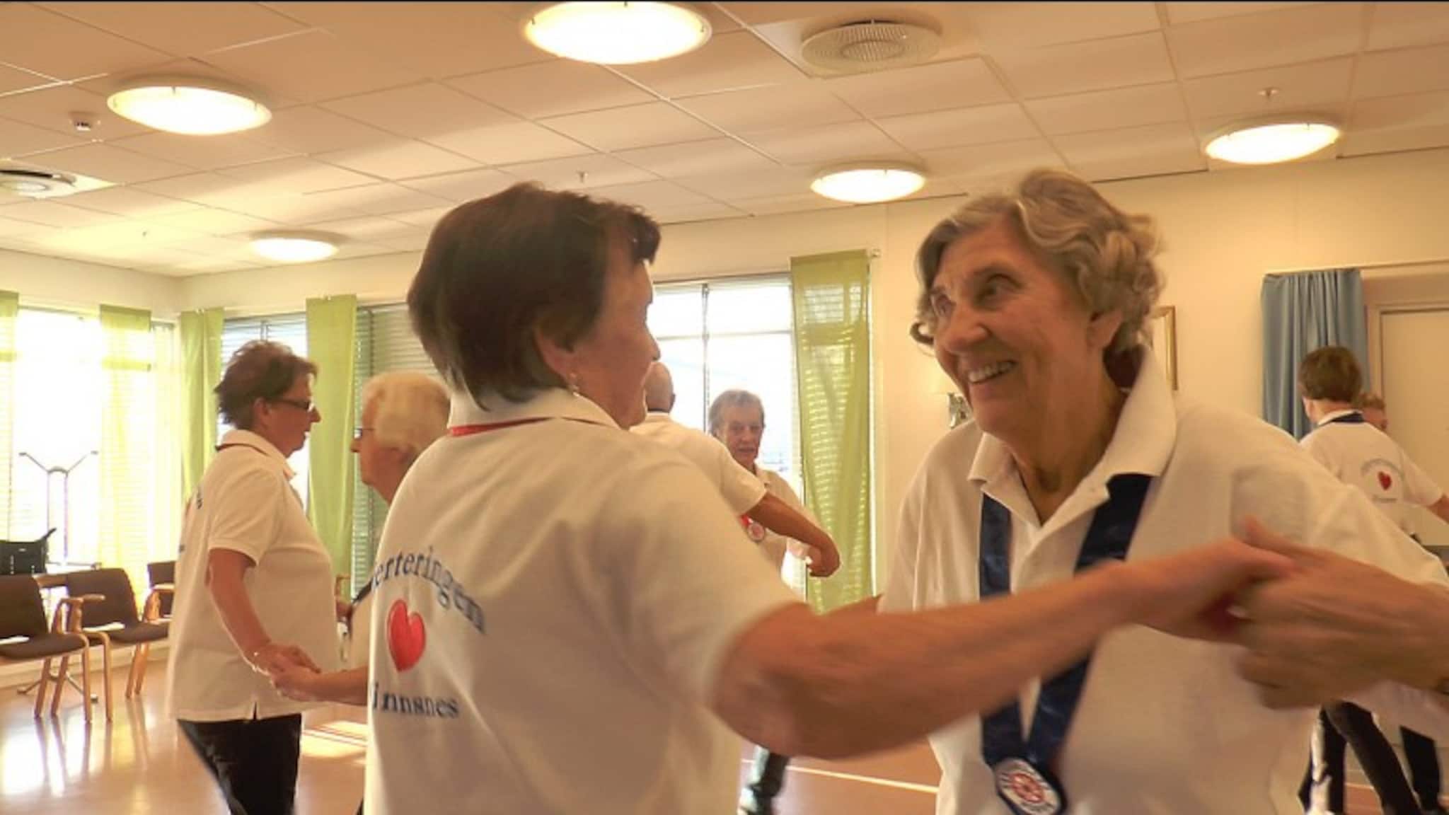 Slik har vi det på seniordansen
