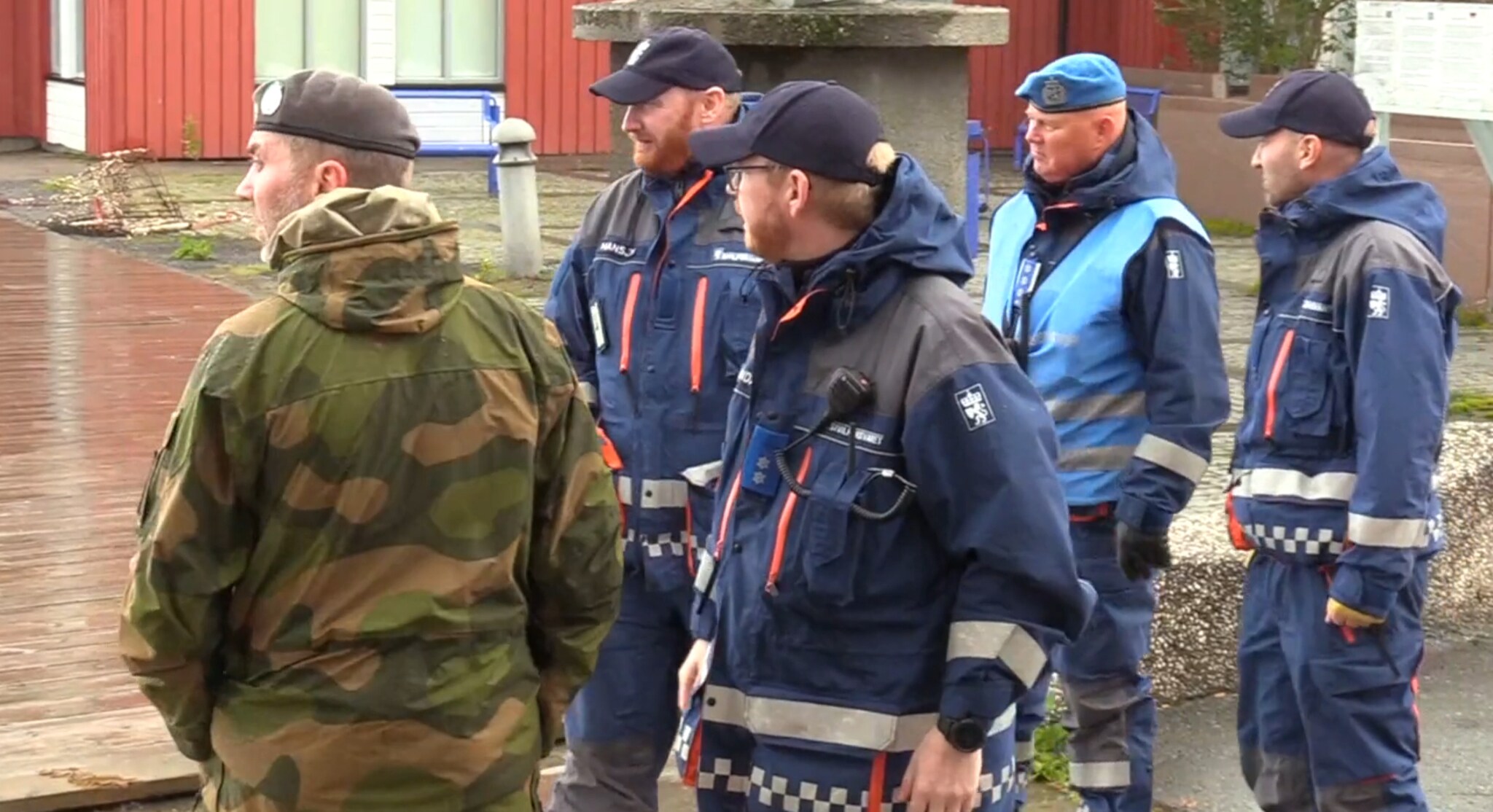 Ruskeværet satte ingen stopper for storøvelsen — her er Heimevernet, Sivilforsvaret og Kystvakta på plass i Gisundet