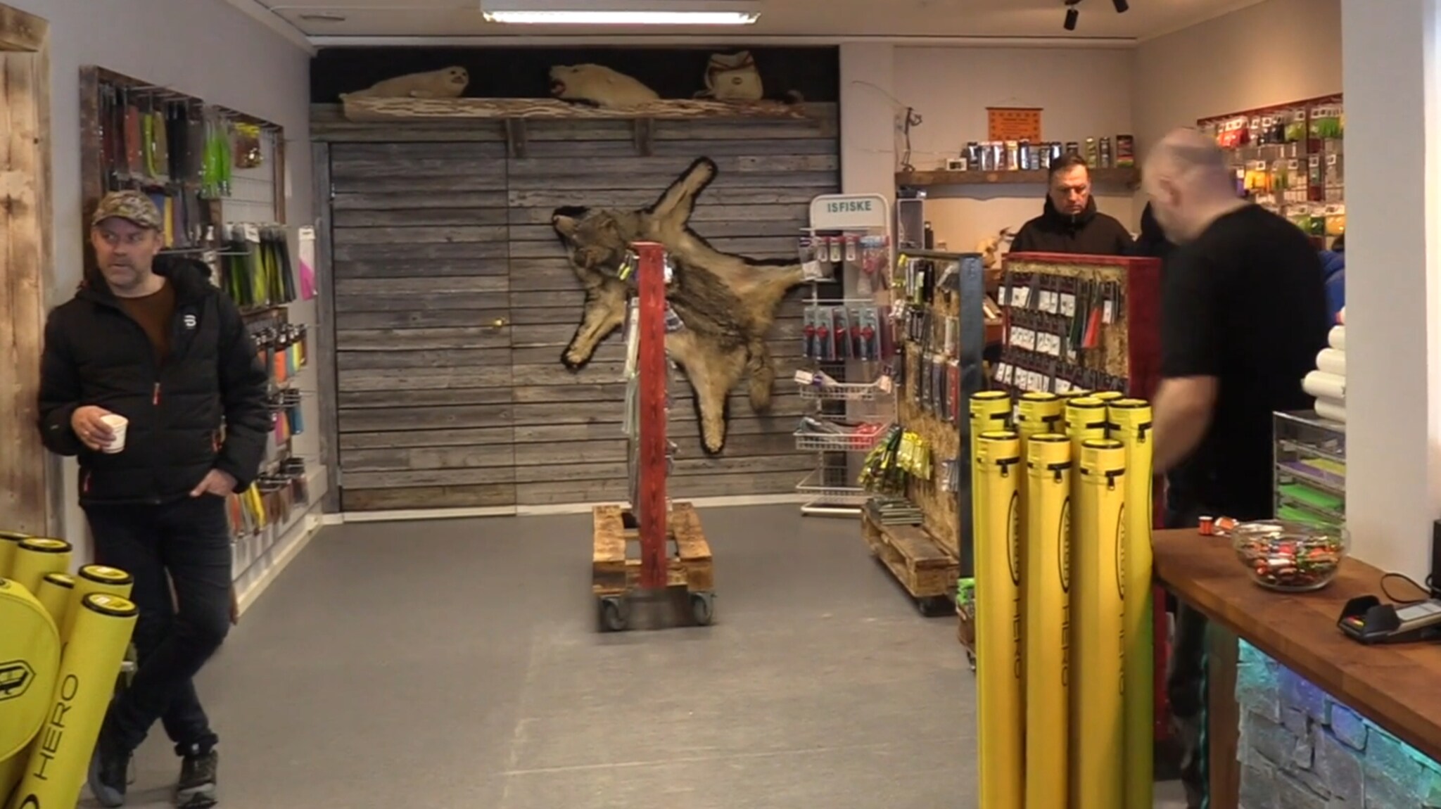 Åpnet ny friluftsbutikk: – Folk ventet utenfor før vi åpnet