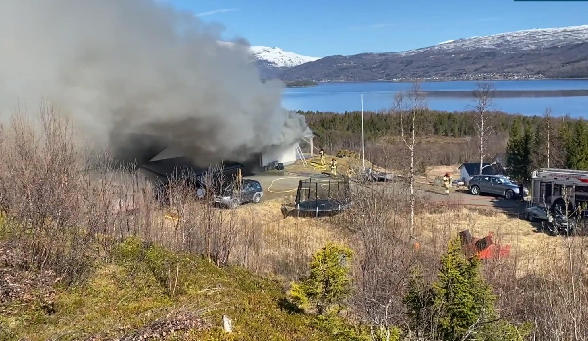 Bolighus i full fyr i Salangen