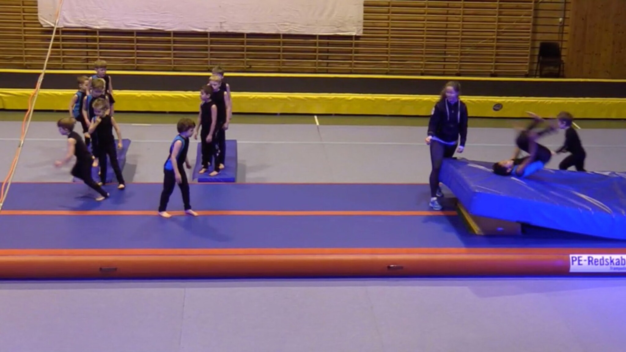 Juleoppvisning Bardufoss gym og turn