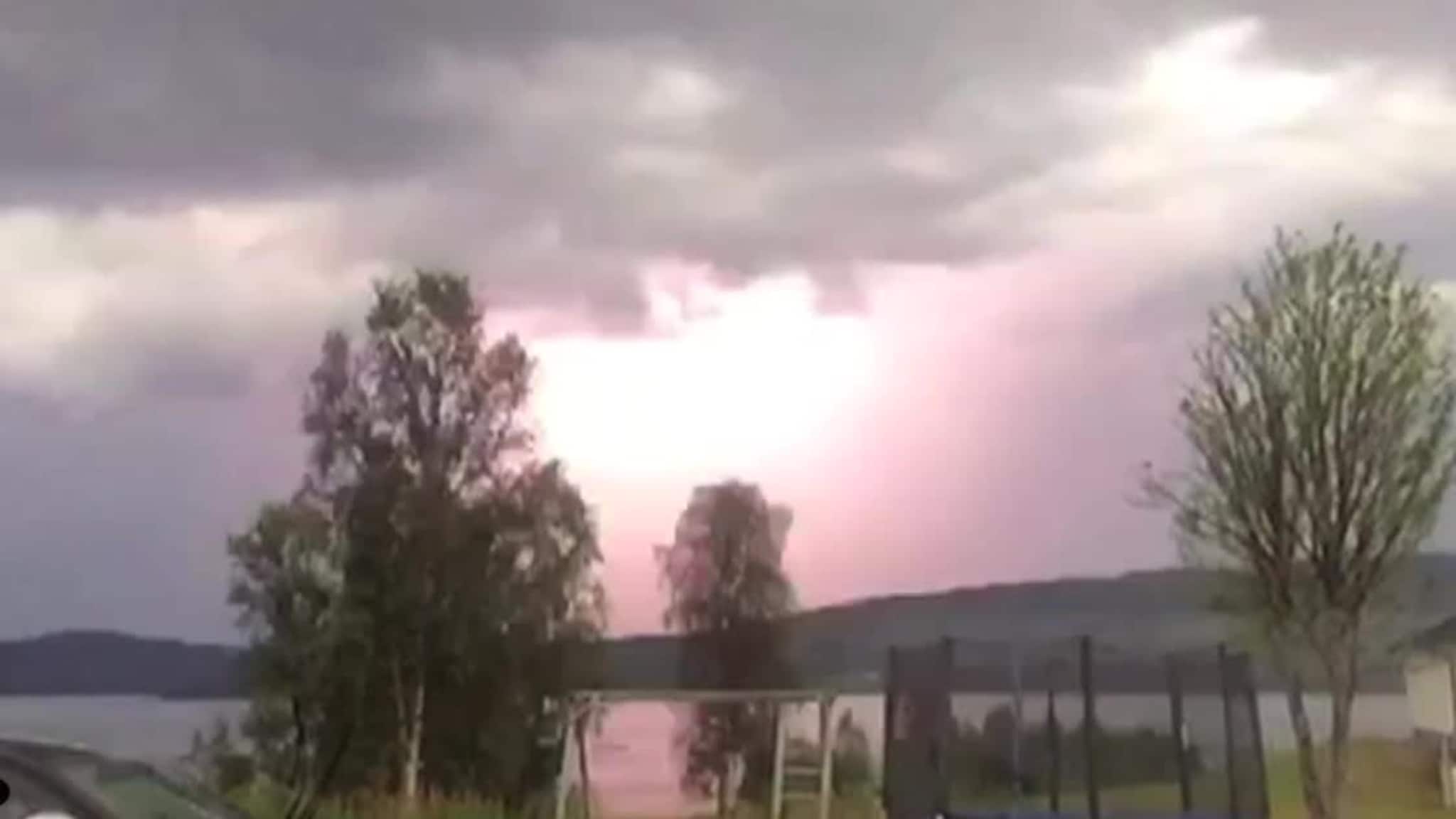 Se lynet slå ned på Senja