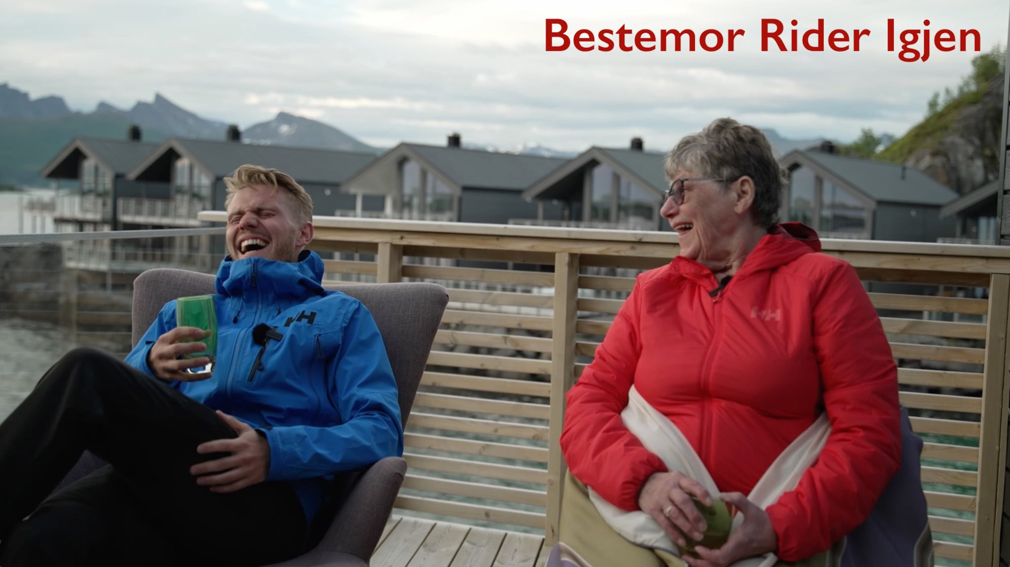 Bestemor Rider Igjen
