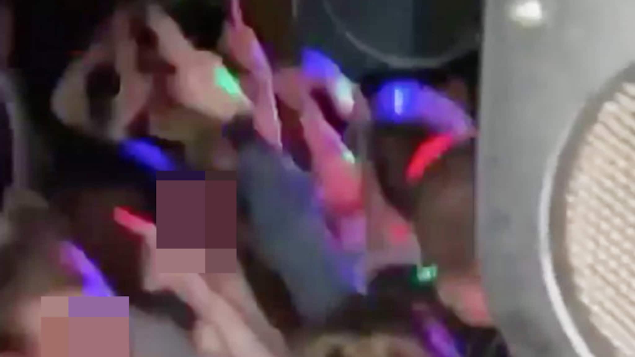 Her danser ungdommene tett i tett