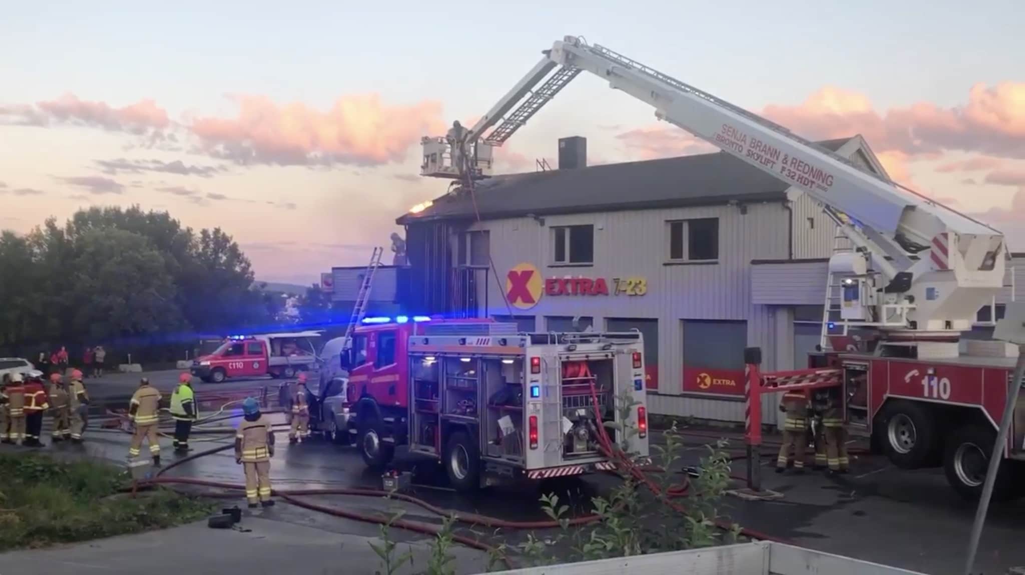 – Store skader også på butikkbygningen