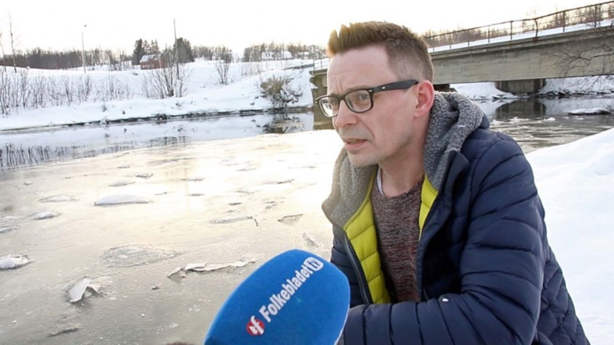 Overvåket laksen på video