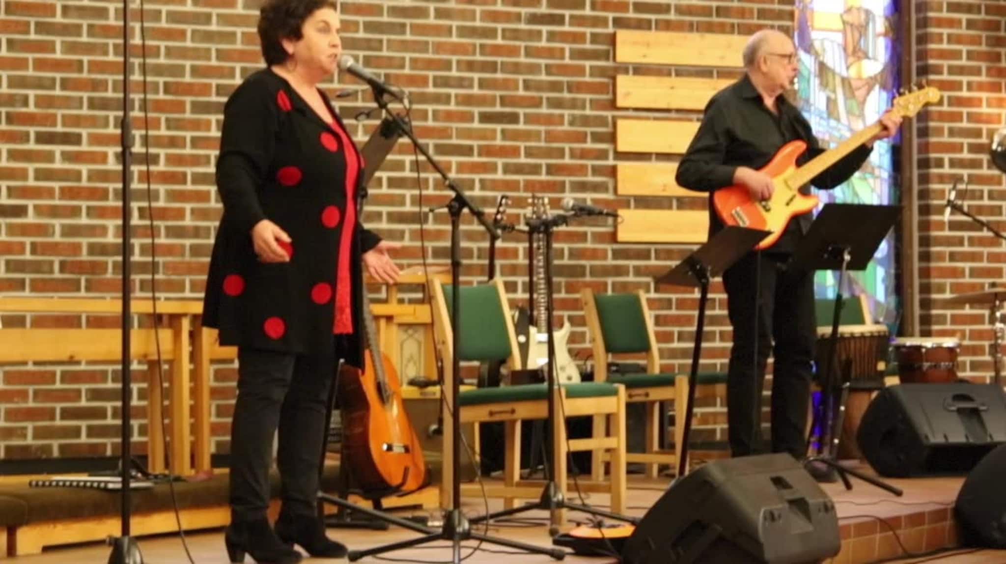 Konsert med internasjonal servering