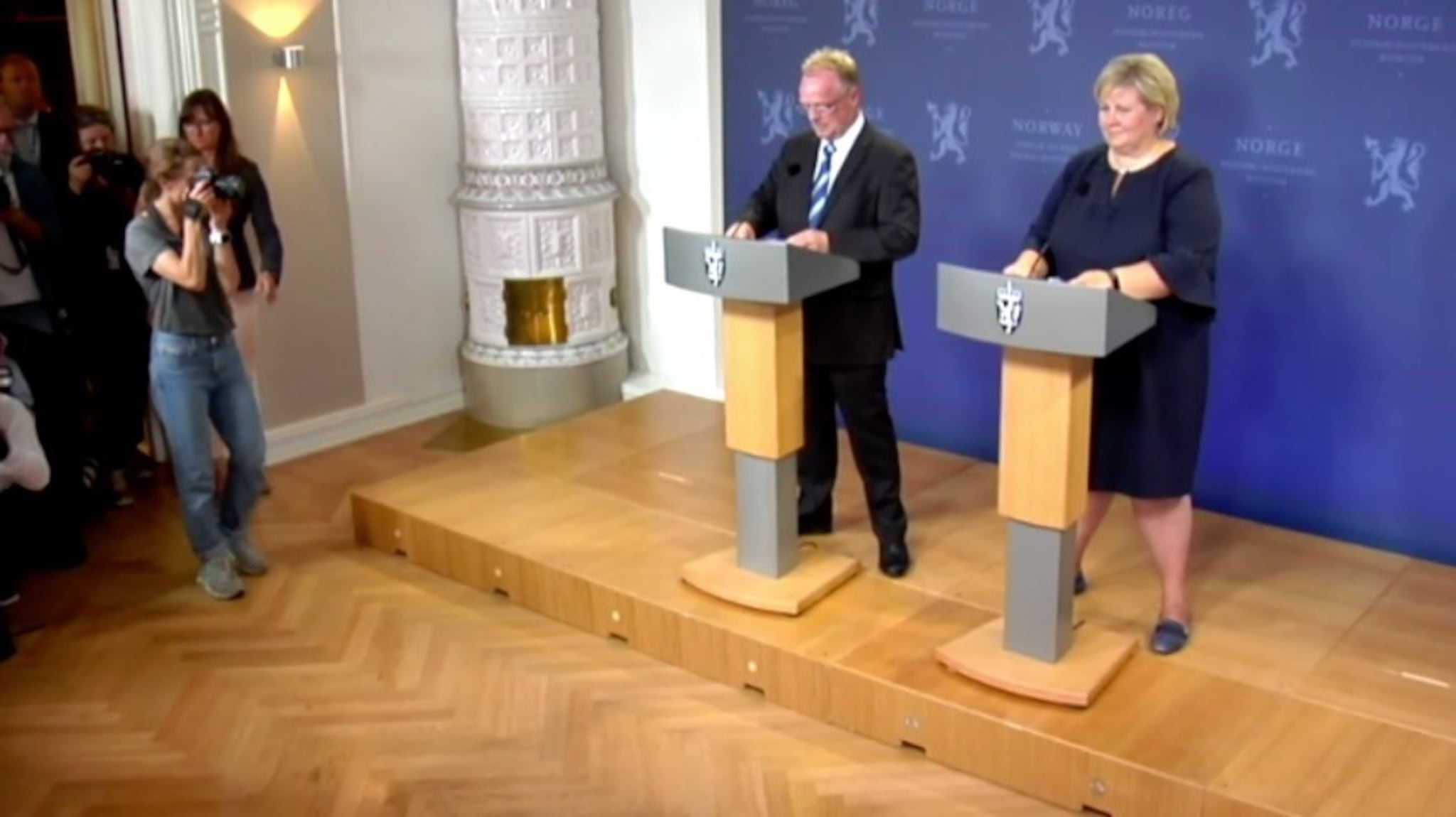 Direkte: Sandberg går av som fiskeriminister