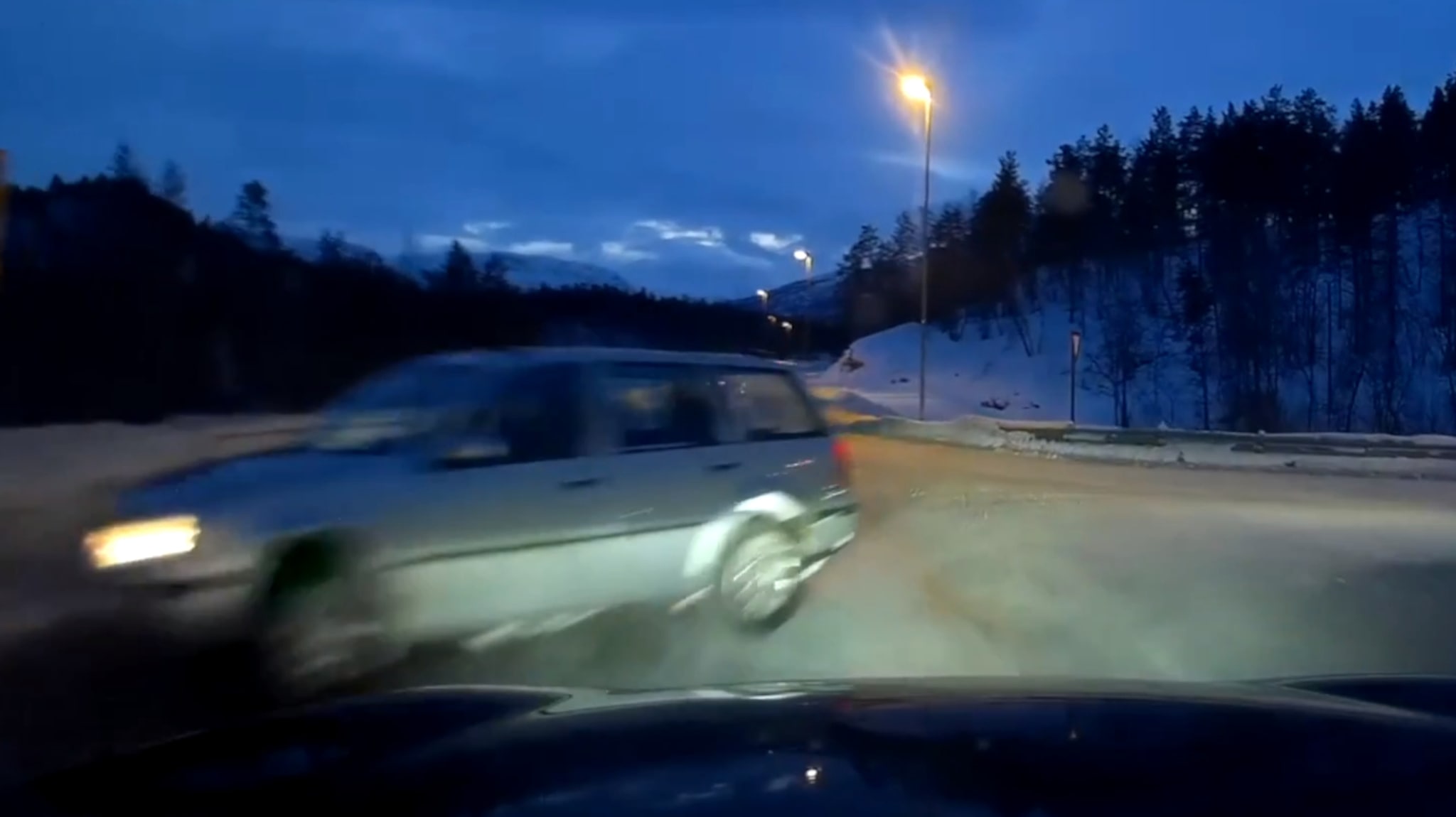 Unngår så vidt å krasje