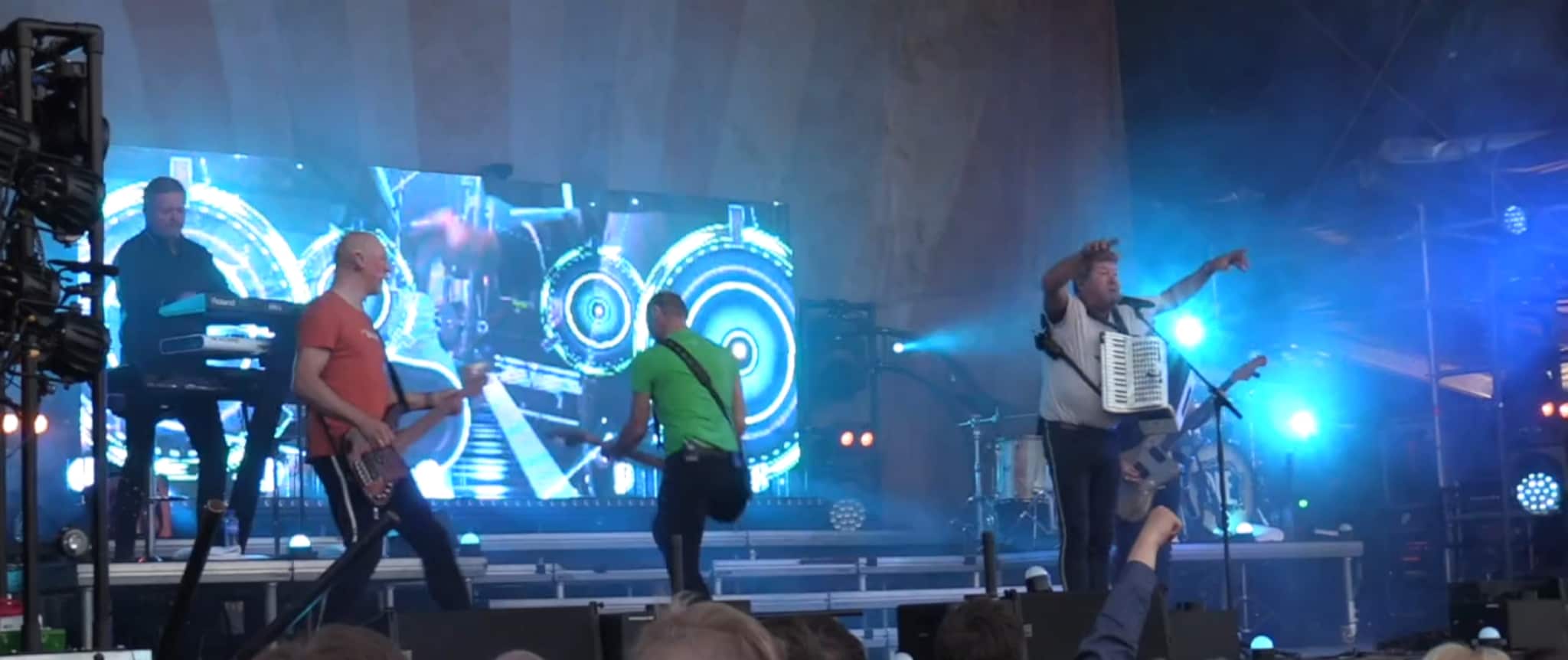 Har vært på minst 20 DDE konserter selv i rullestol