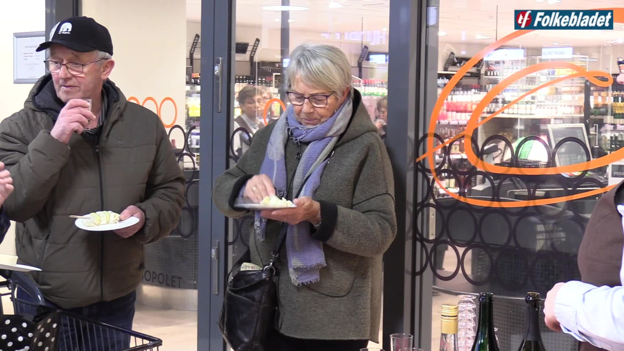 Feiret 100 år med kake og sprudlevann