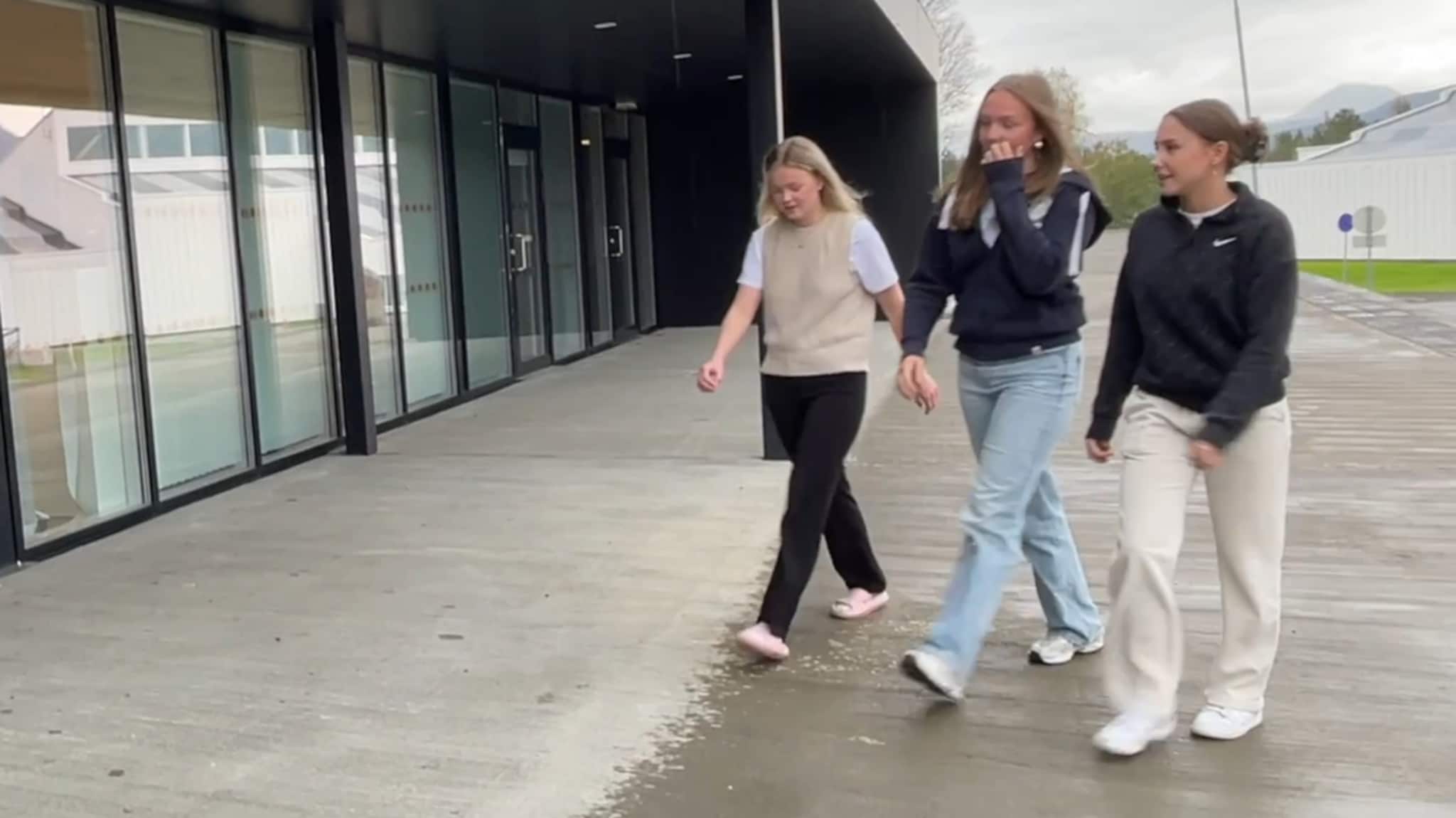 Vi ble med førstegangsvelgere på skoledebatt