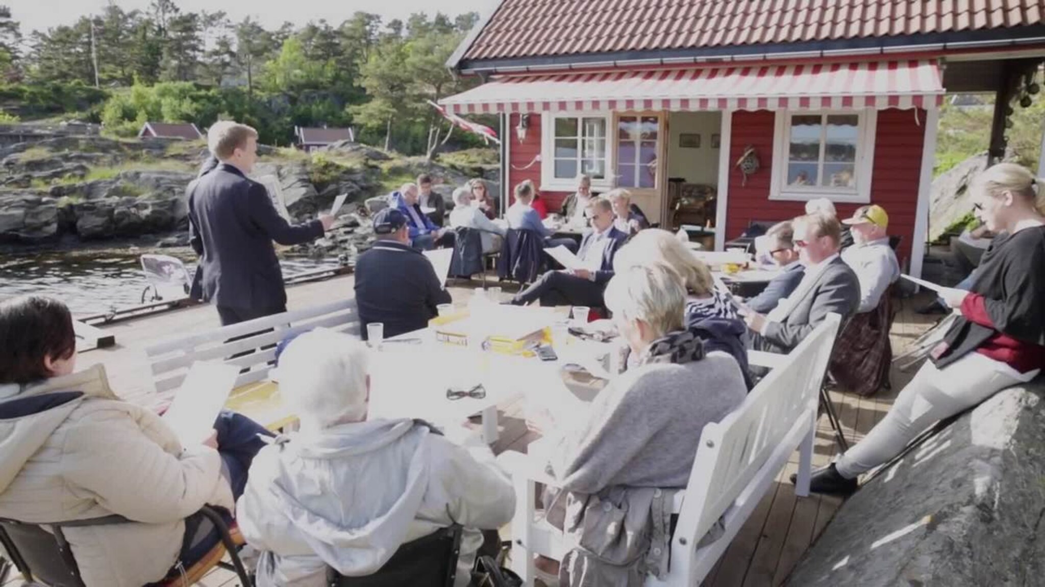 Sødal med nyskrevet låt fra politikerne