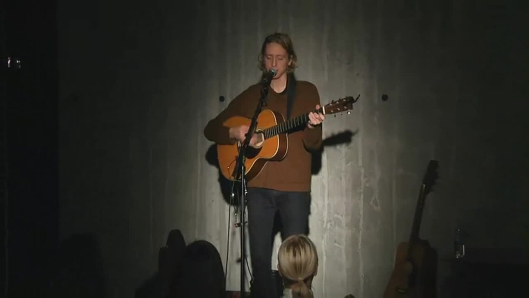 Hør Jonas Alaskas nye låt