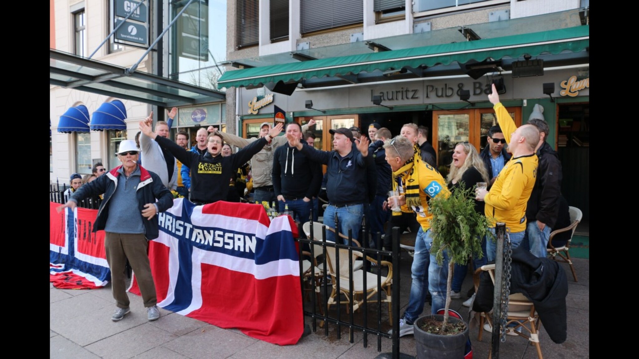 Start-supporterne har inntatt Drammen