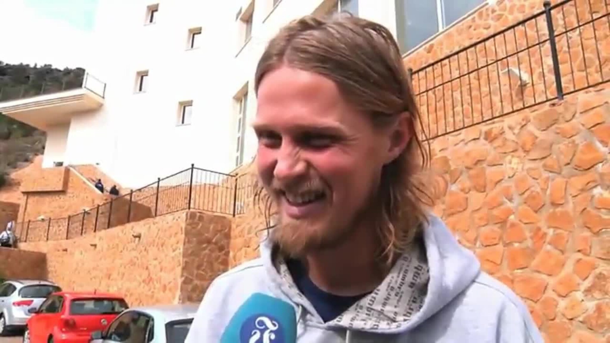 - Først må jeg få kontrakt