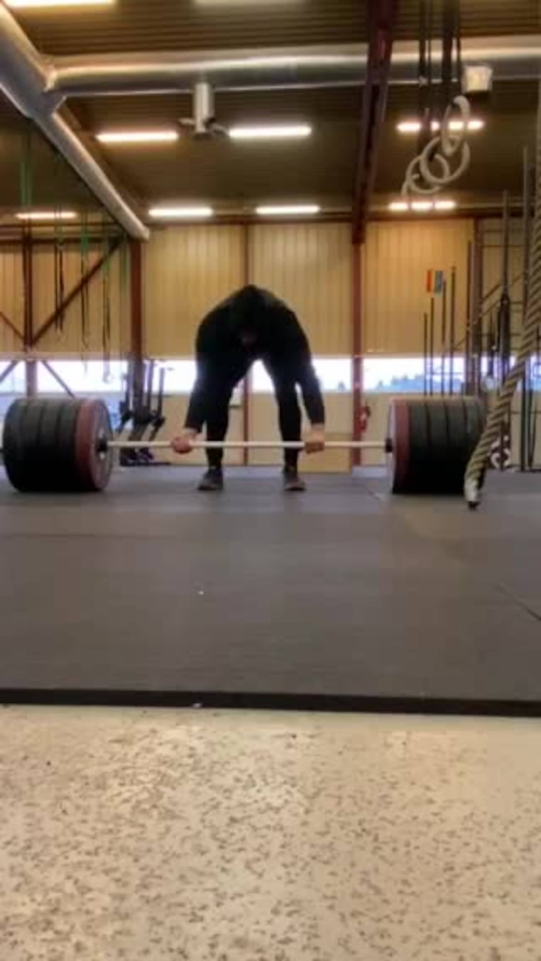Sebastian Øksendal Skadal trener crossfit 4