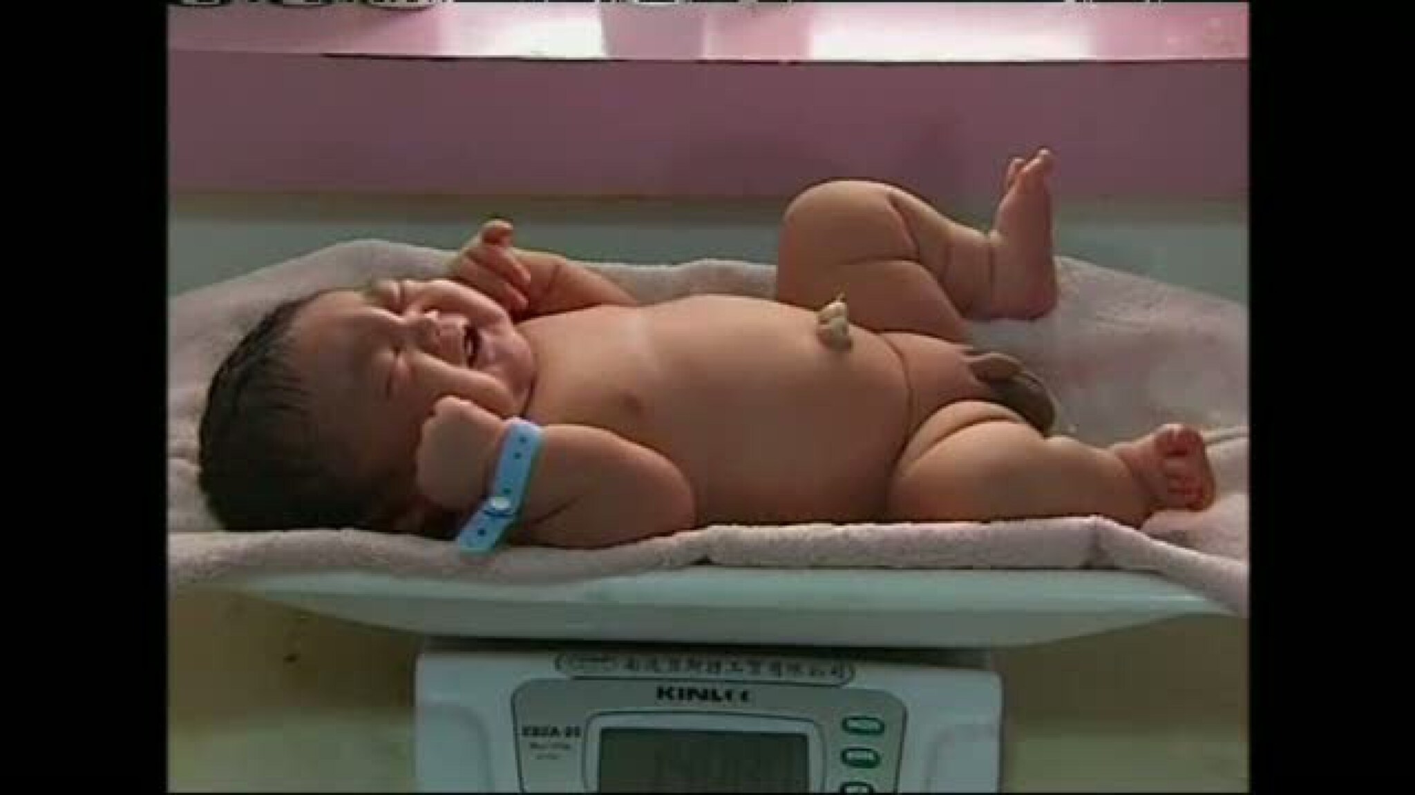 Nyfødt gutt veide 7 kilo