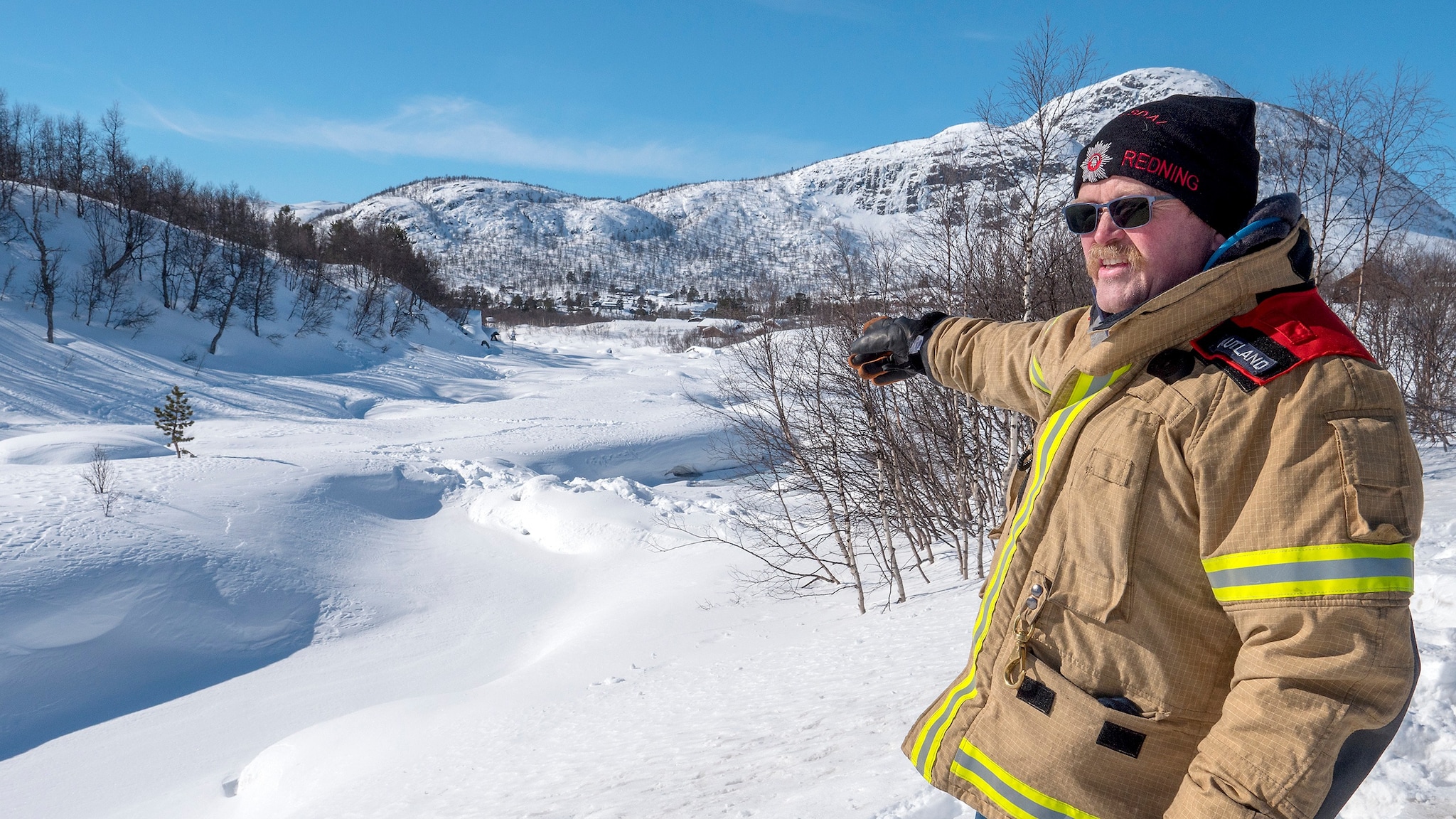 Video: Her gikk mannen gjennom isen