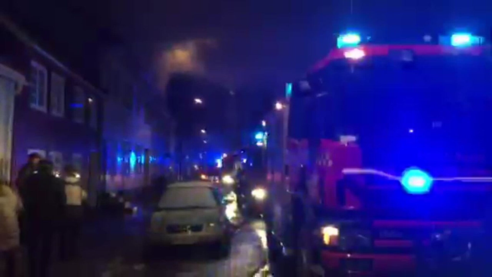 Intenst slukningsarbeid pågår