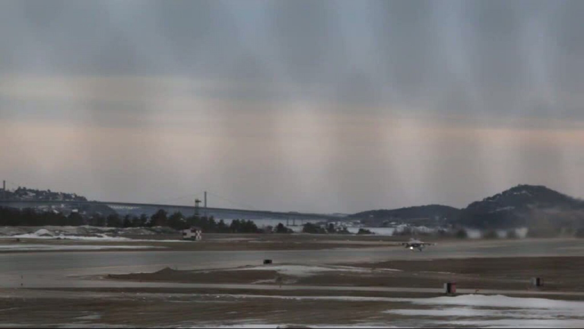 F16 tok av fra Kjevik