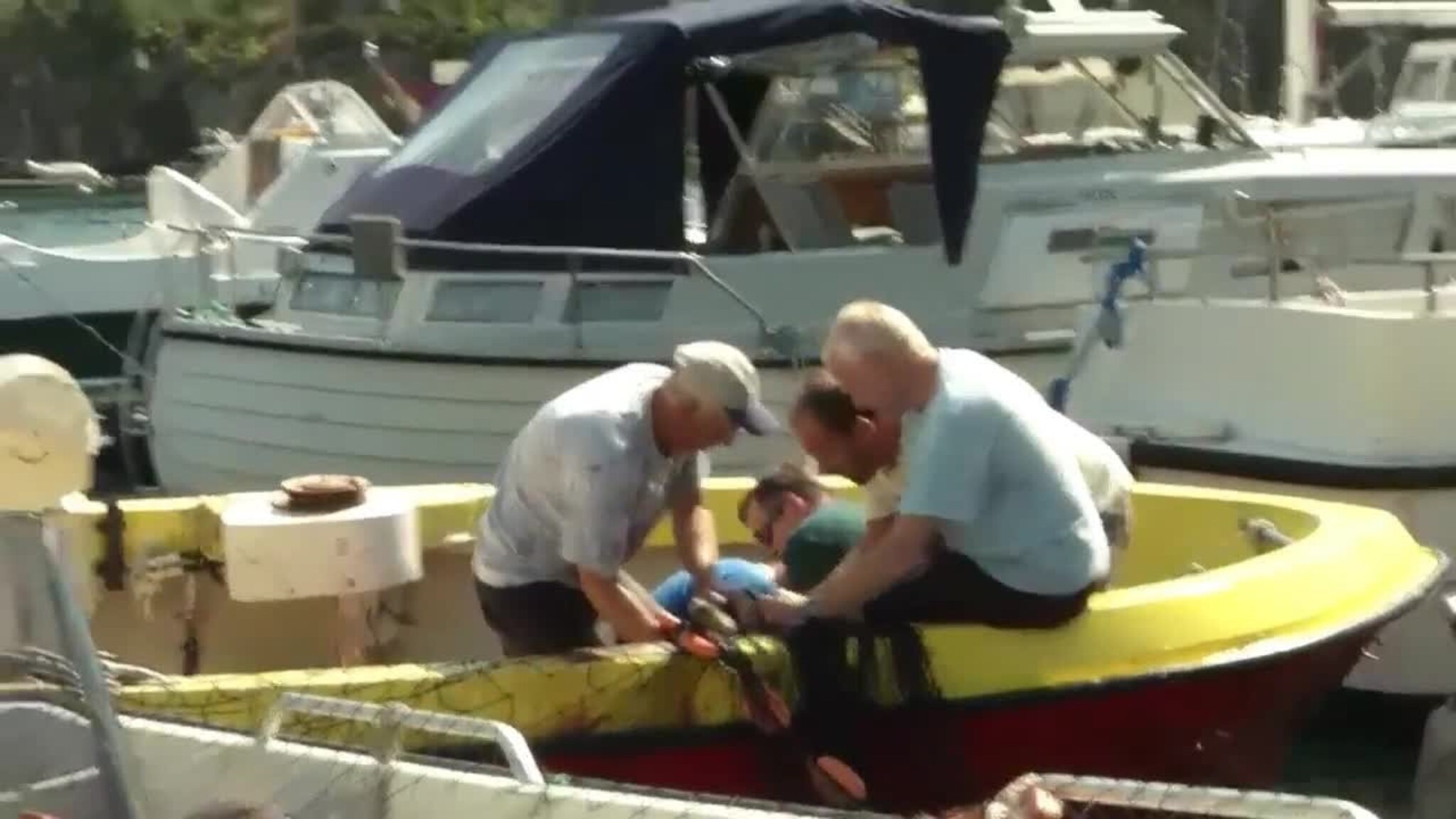 Se den dramatiske redningsaksjonen