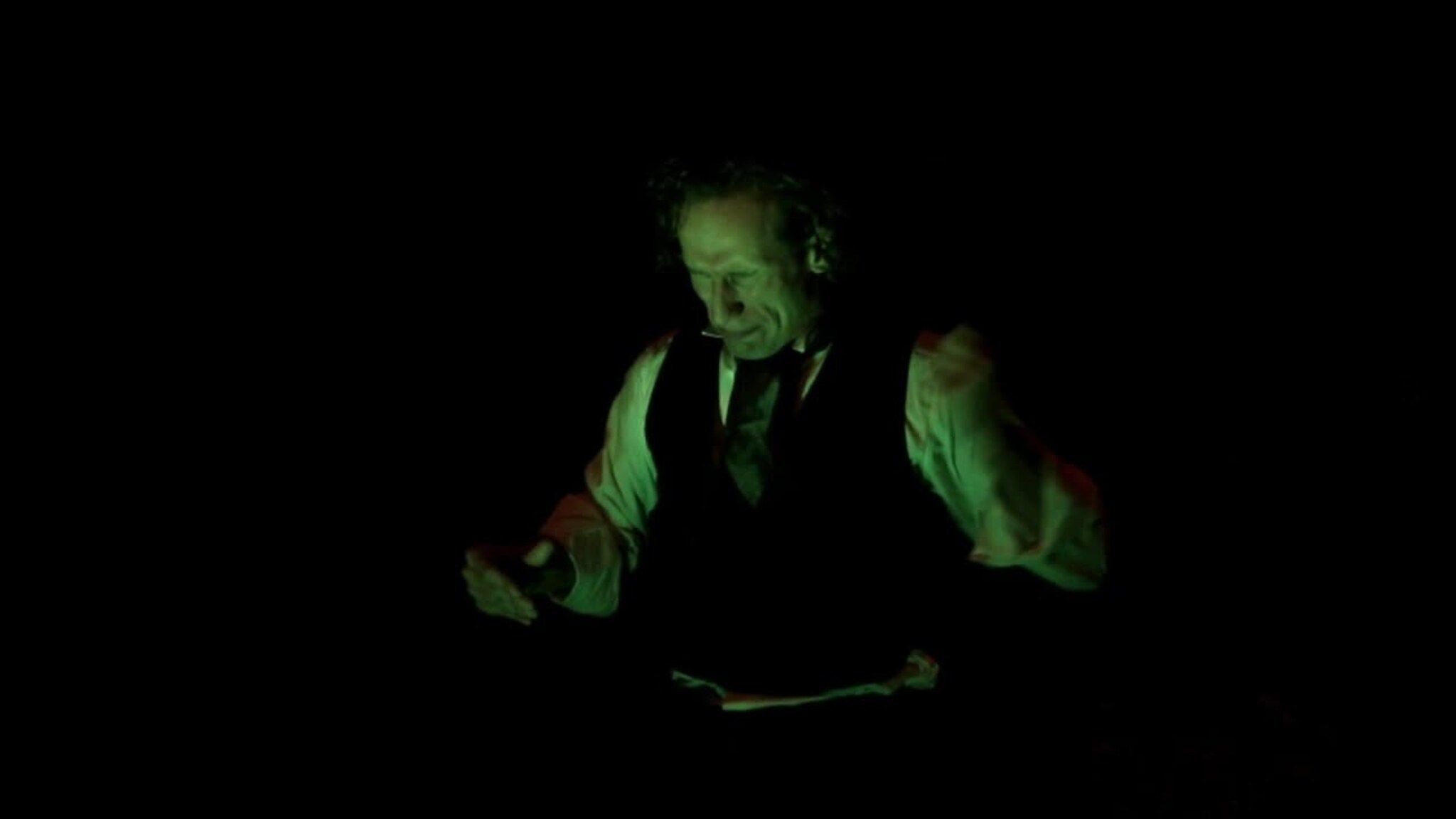 Her forvandles Dr. Jekyll til Mr. Hyde