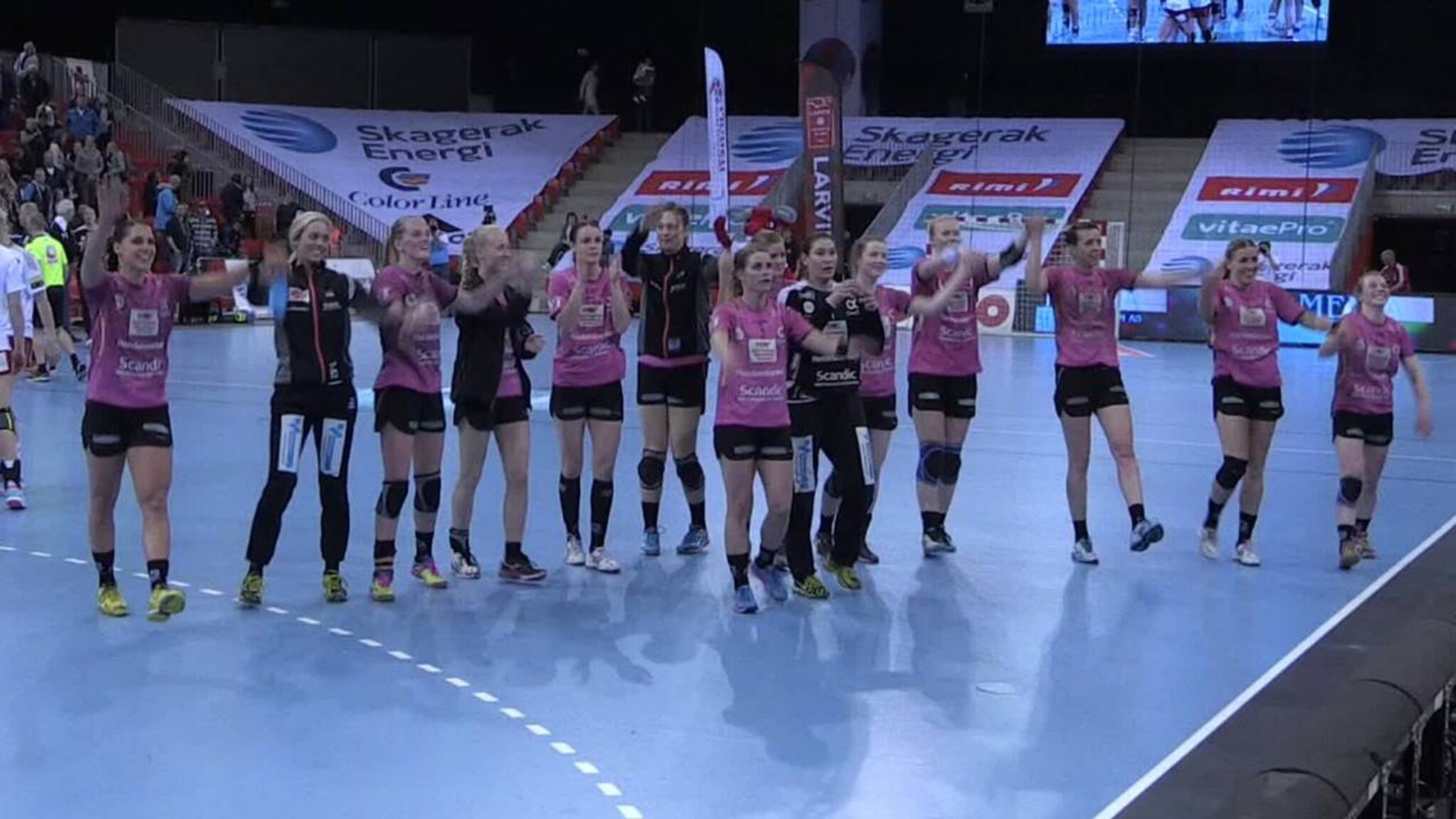 - Vi vinner tre av fire omganger mot Larvik
