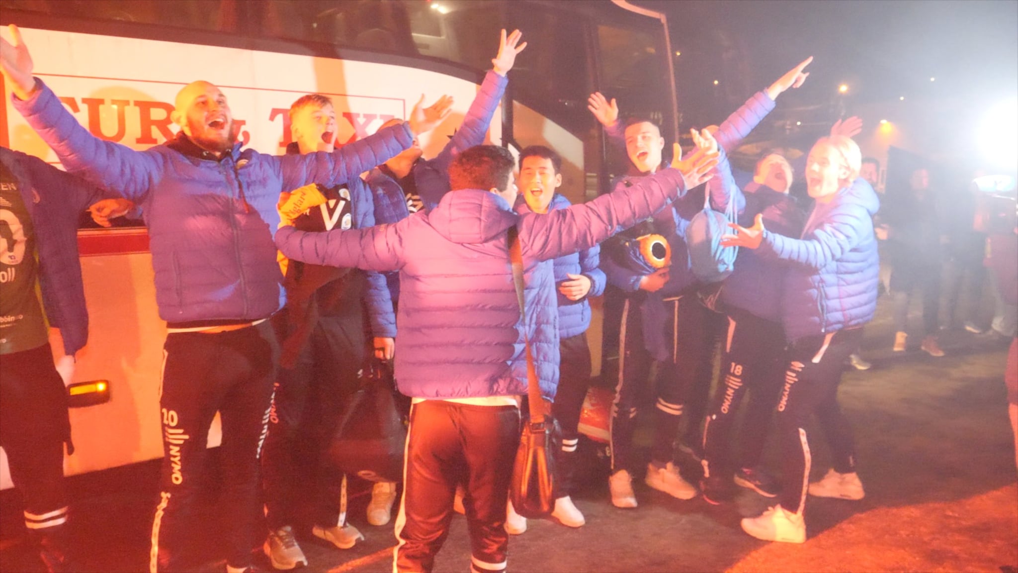 Se Jerv-spillerne hylles på Levermyr