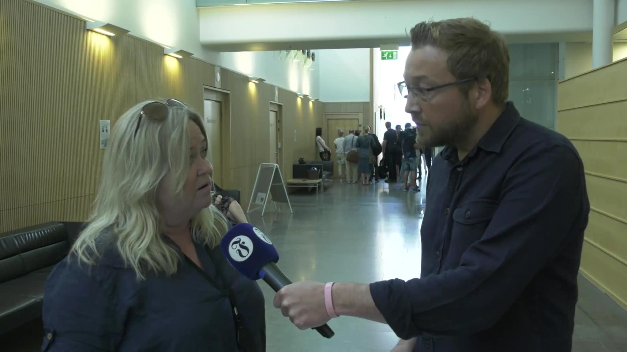 Se vår sending før retten ble satt