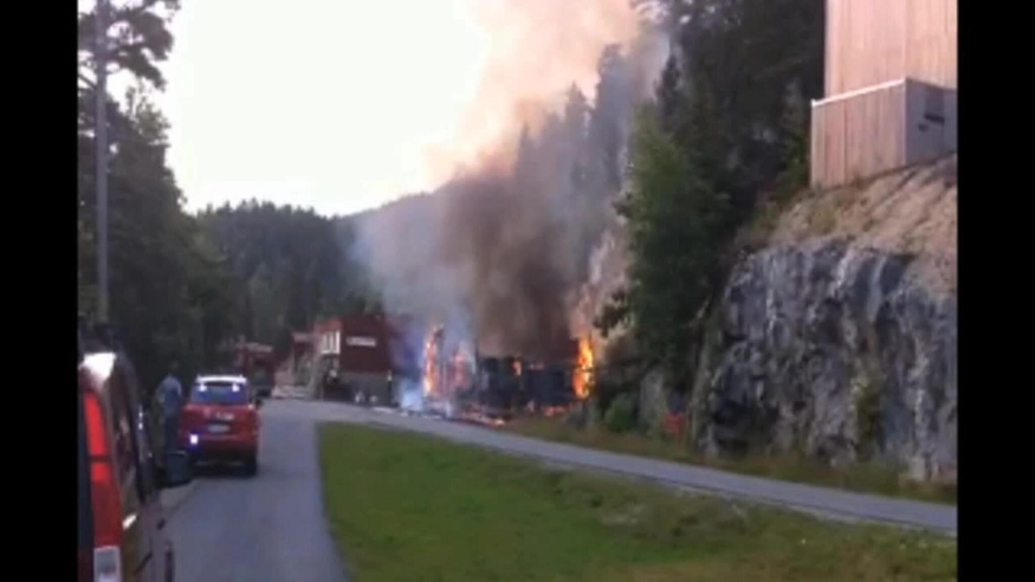Her går brannstasjonen opp i flammer