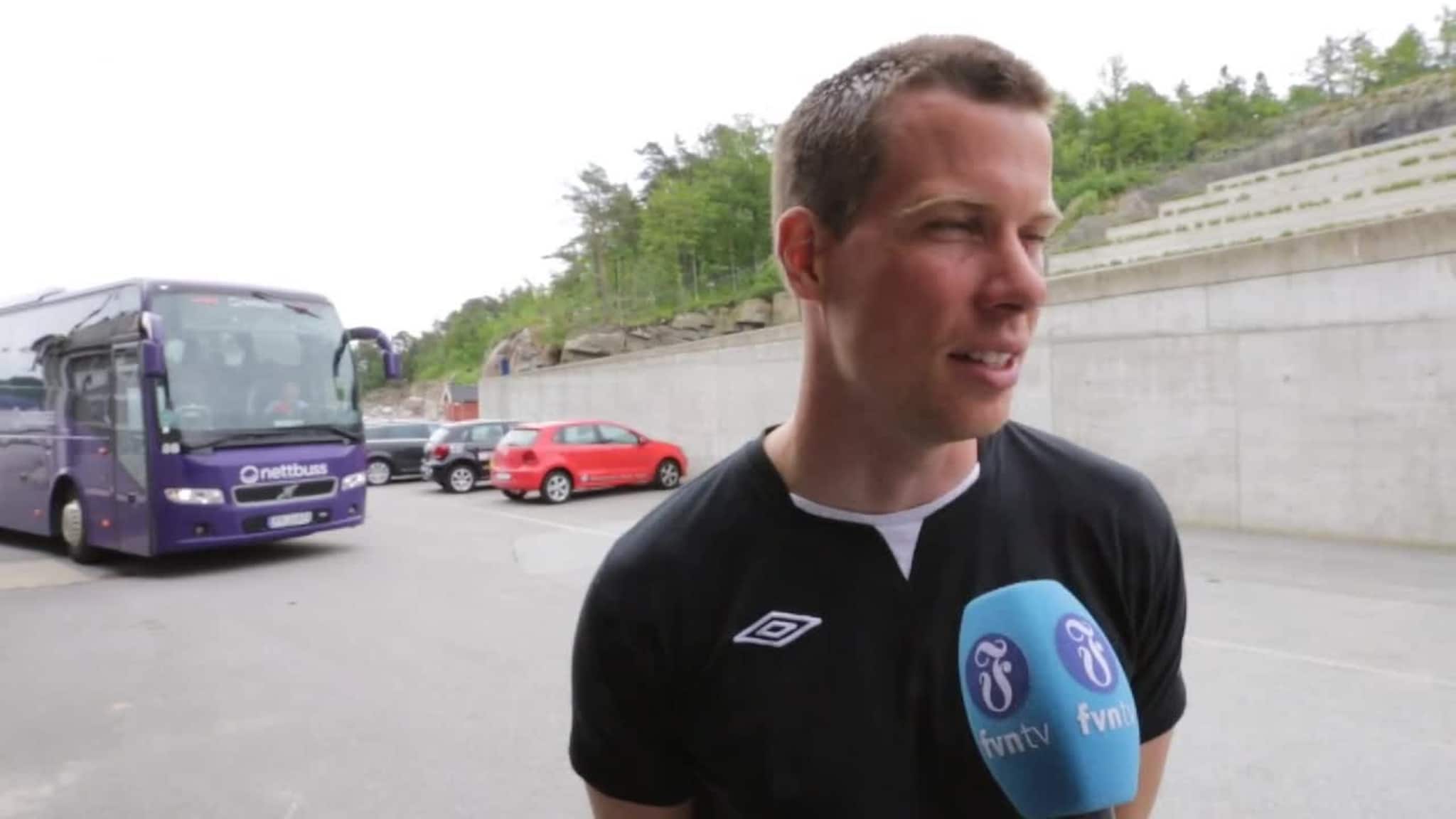 Her reiser bussen til Sarpsborg uten Jesper