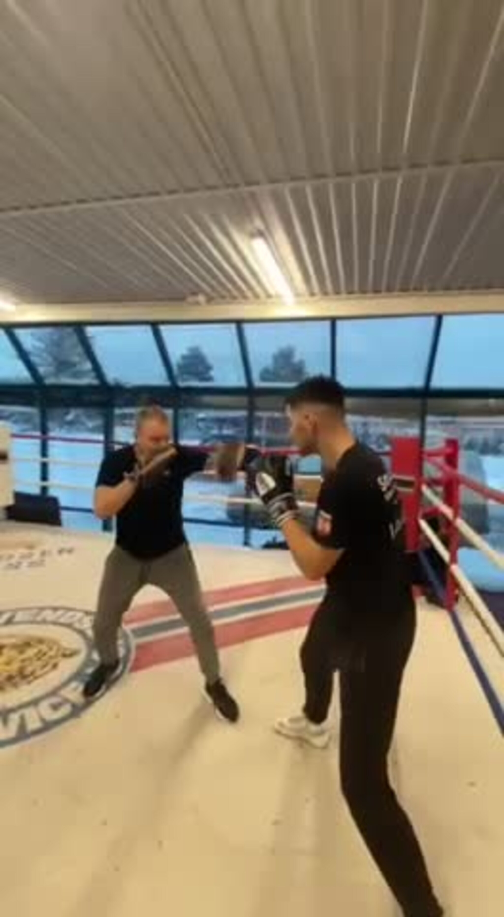 Adam Arsaev trener boksing