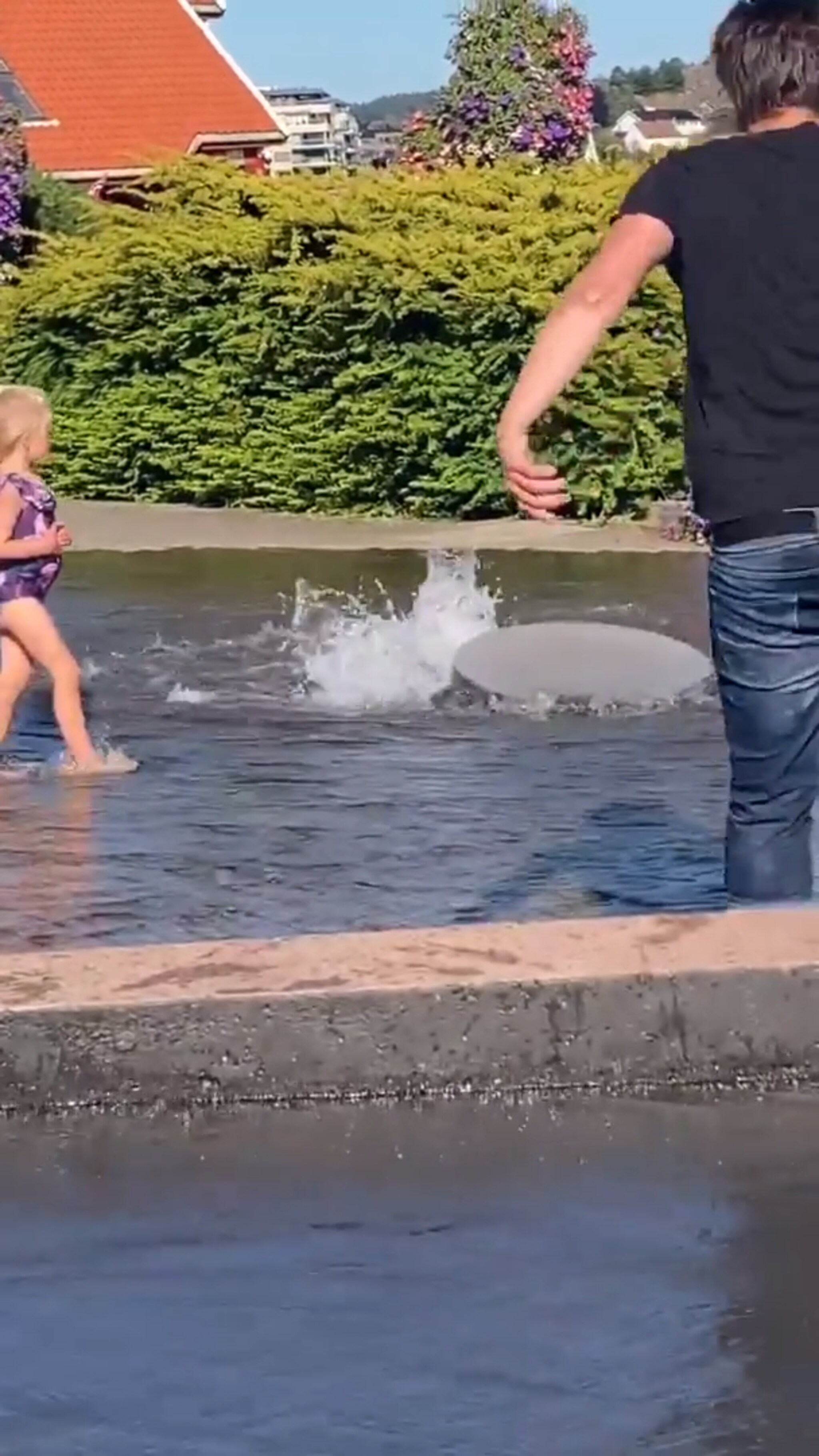 Her fosser vannet opp av kummen i Nupen-anlegget