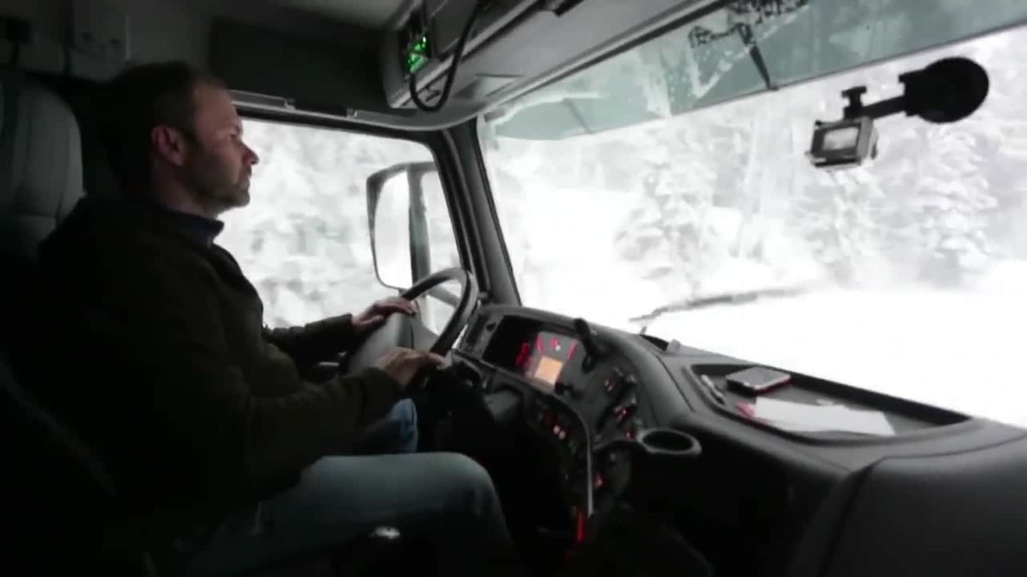 Bli med brøytebilen på E 39