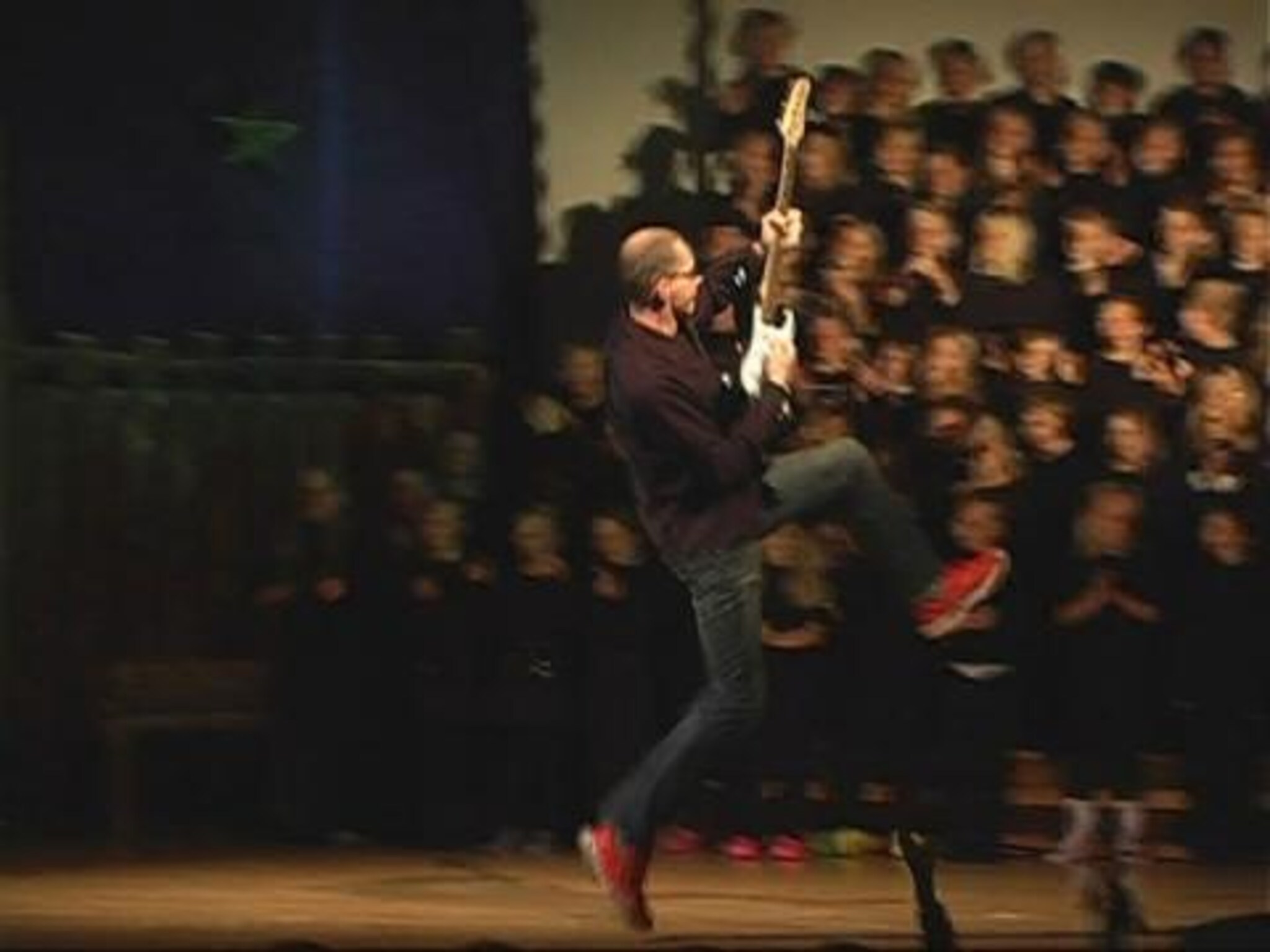 12.desember 2007: Nesten 400 elever og lærere med i Strømme skoles julespill