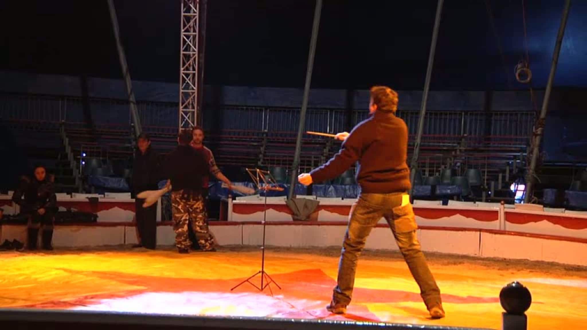 Cirkus Arnardo før premieren