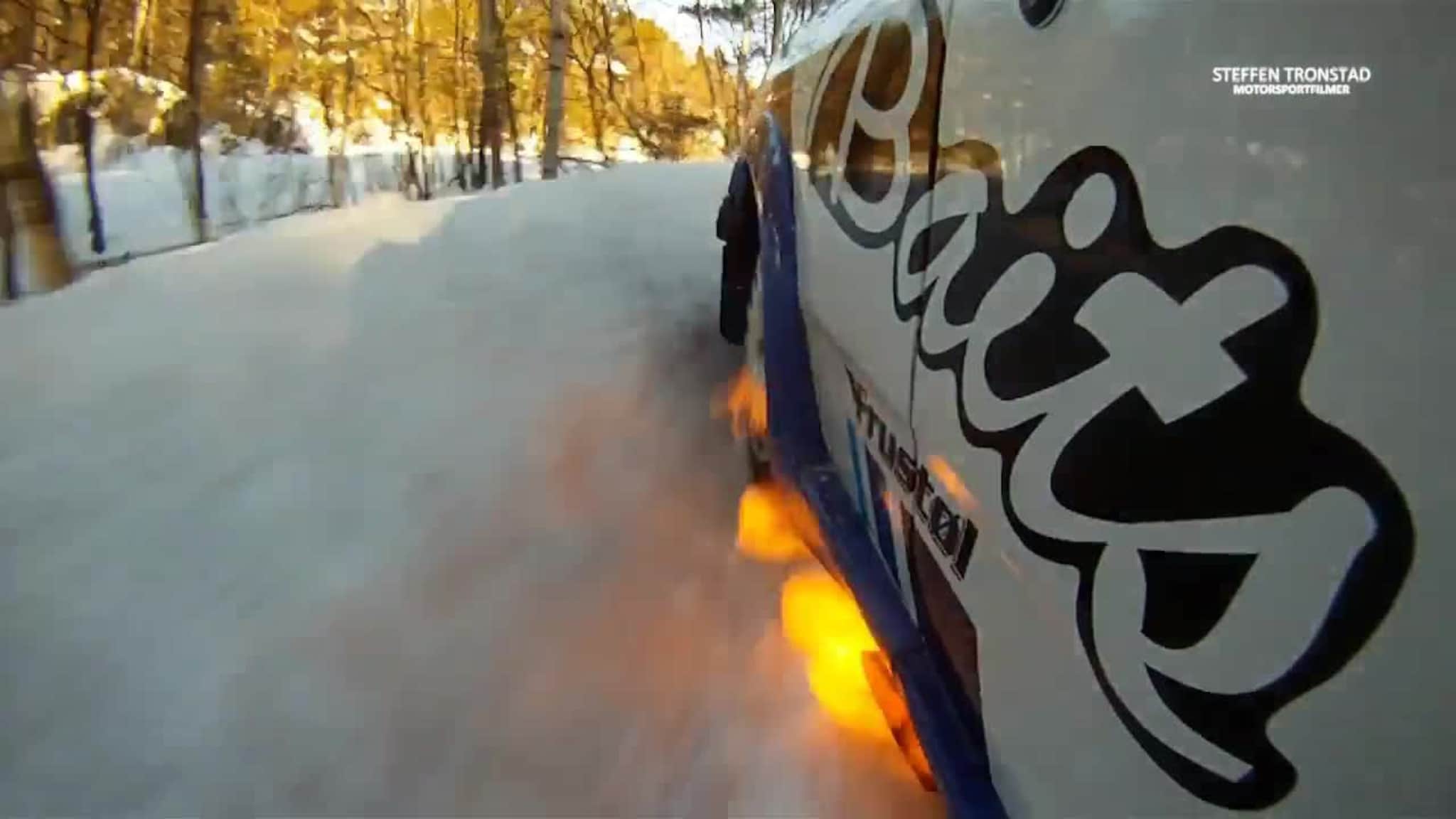 Her snurrer bilen rundt i 150 km/t