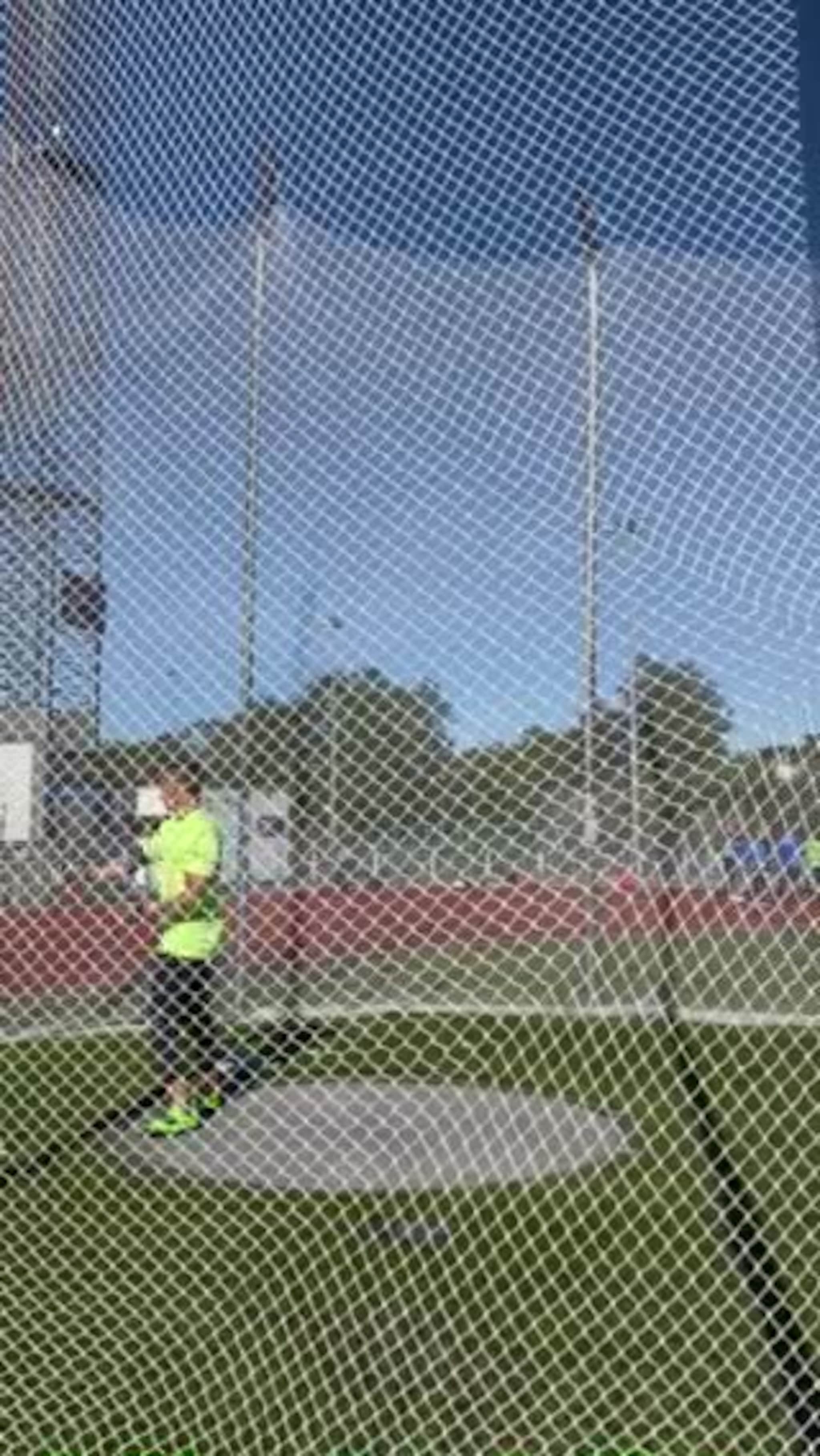 Fabian Weinberg kaster 62,11 meter i diskos