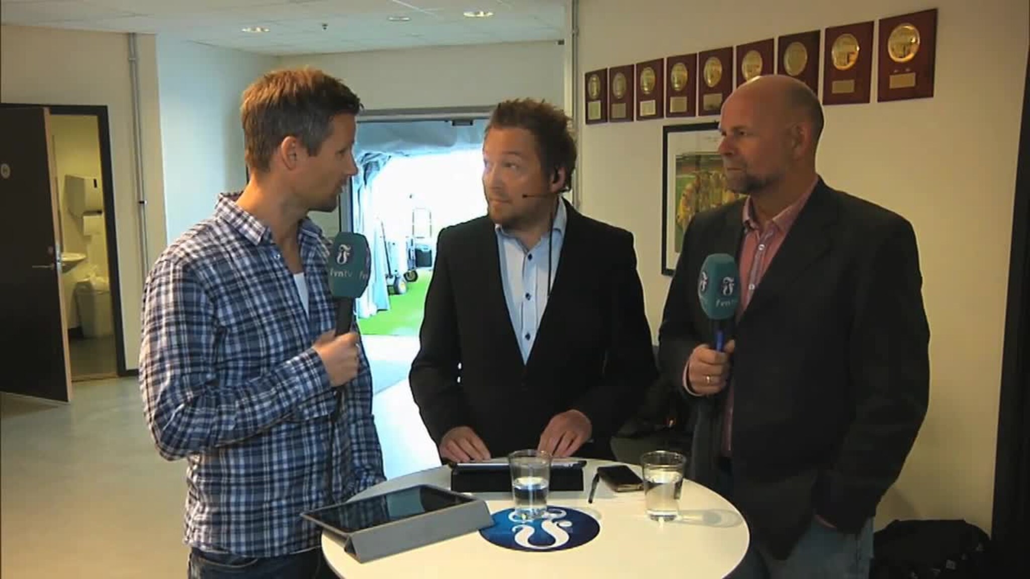 - Er nødt å sette dem under press