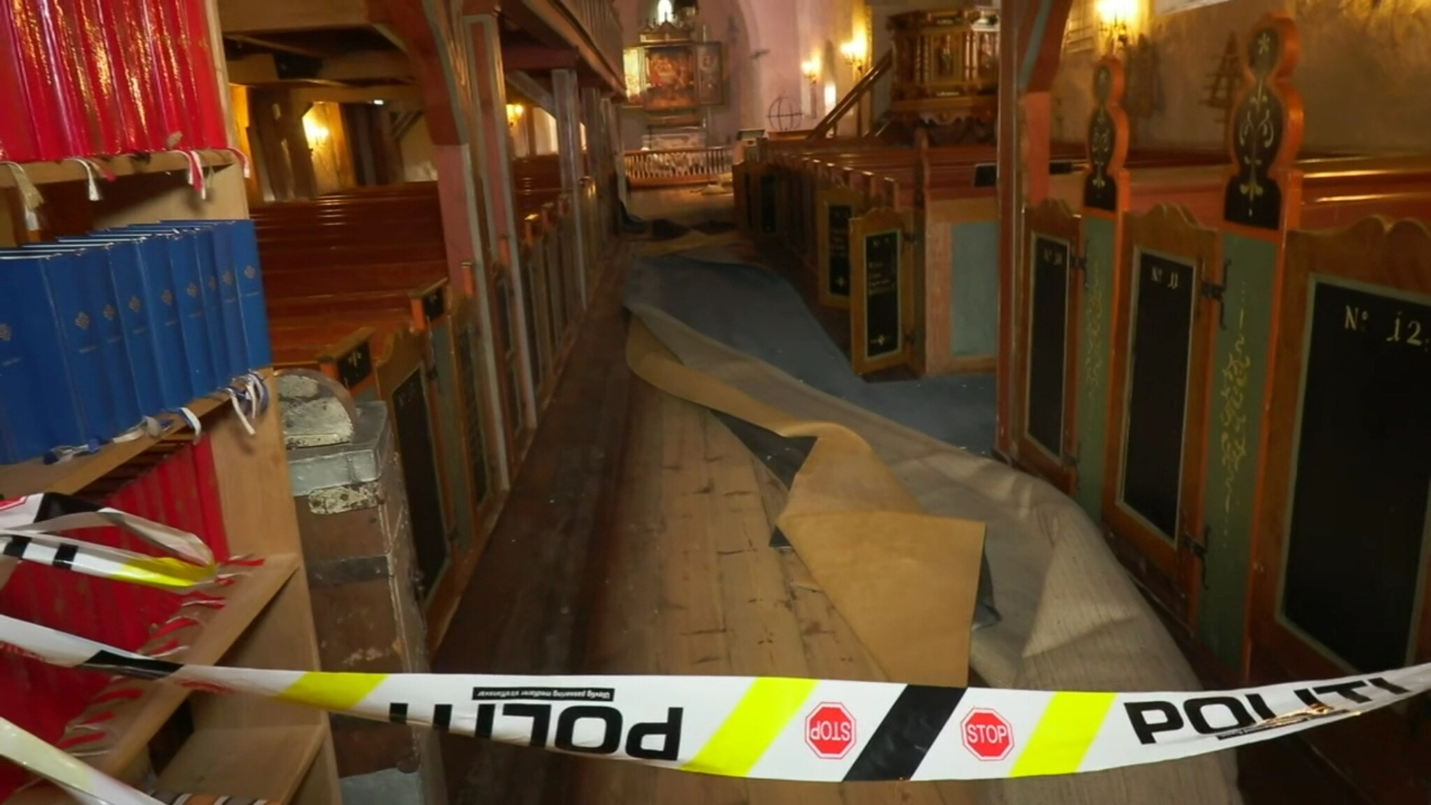 Bli med inn i Fjære kirke