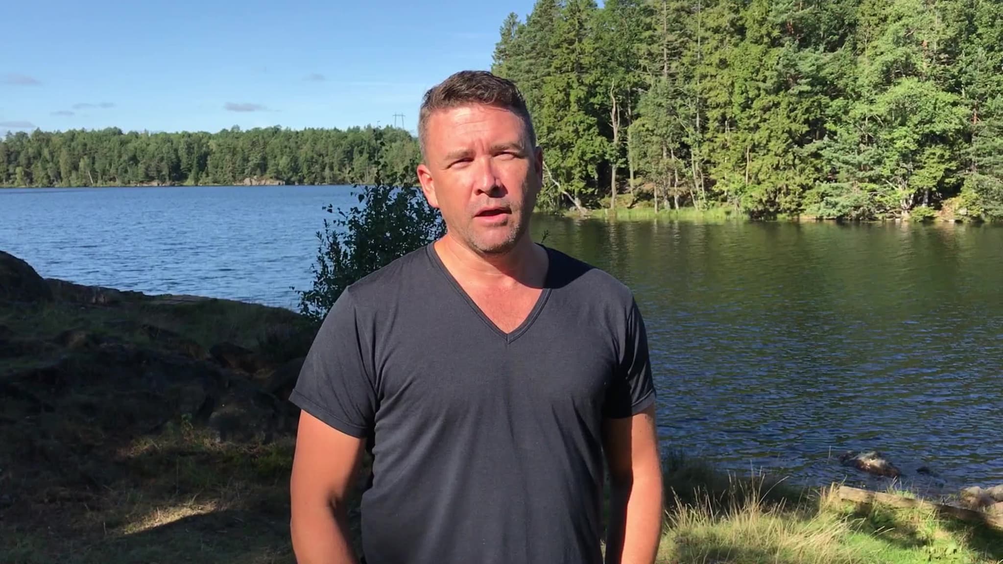 - Jeg går ikke rundt grøten. Jeg sier det sånn det er, og sånn er det