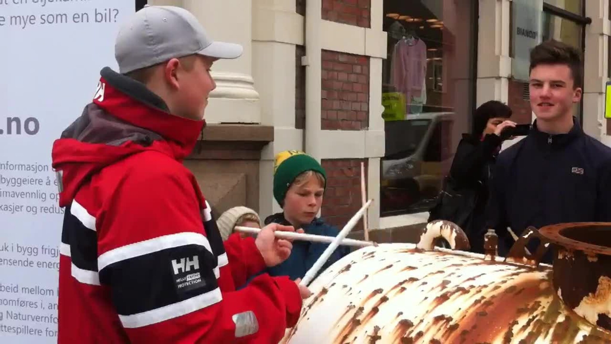 Trommer på klimabombe