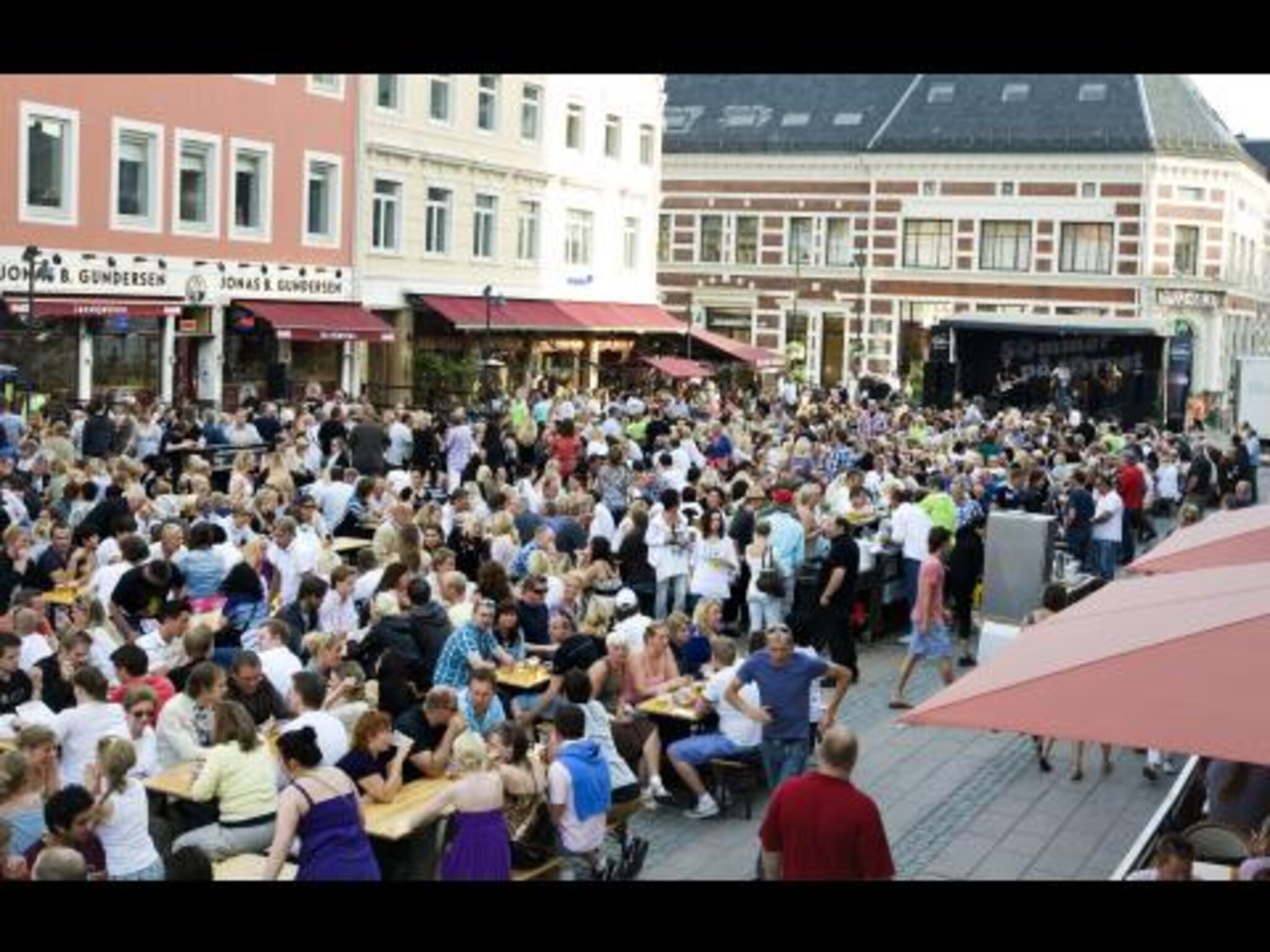 Sommerfest på torvet