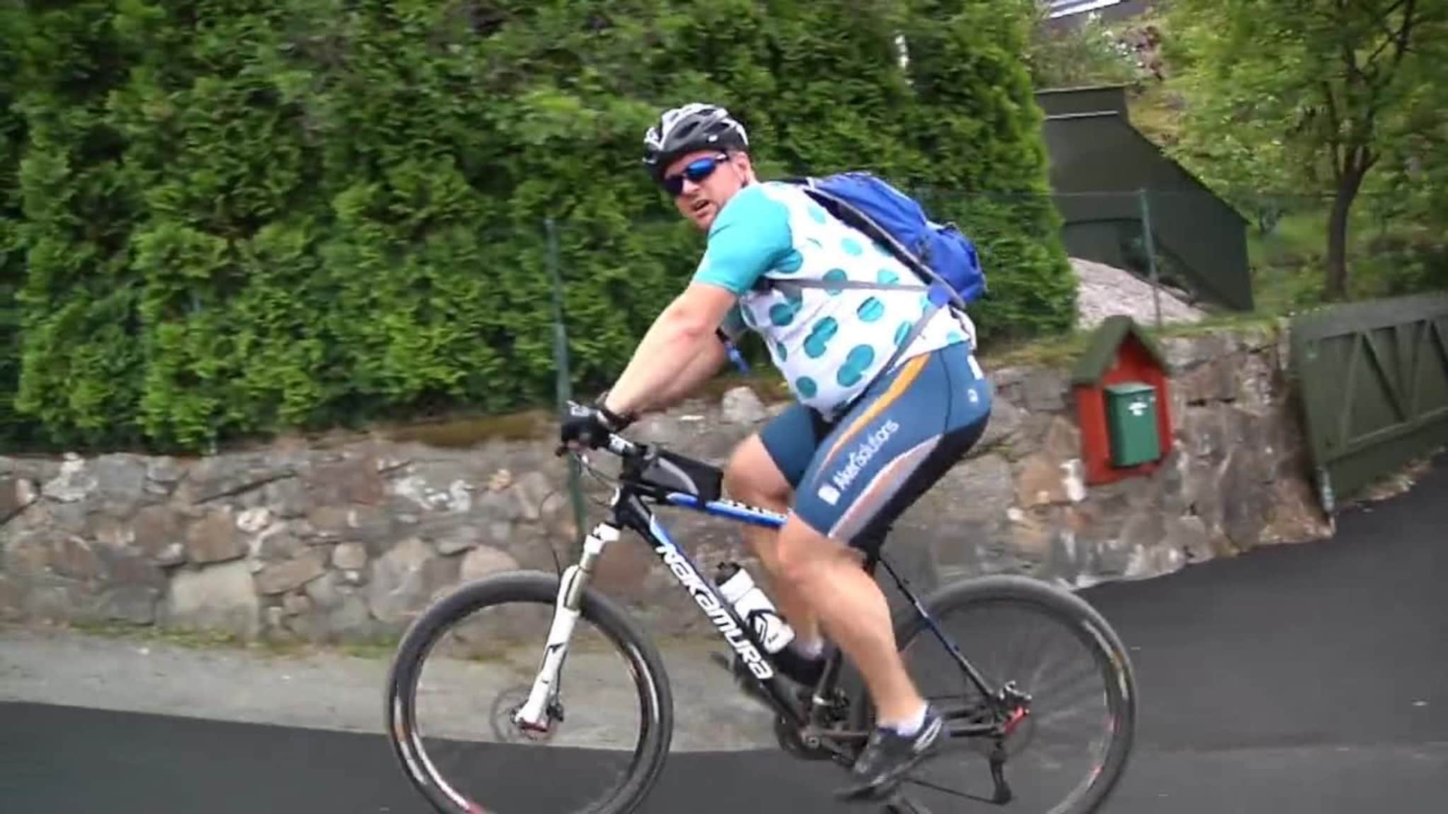 - Han veier ikke 106 kilo