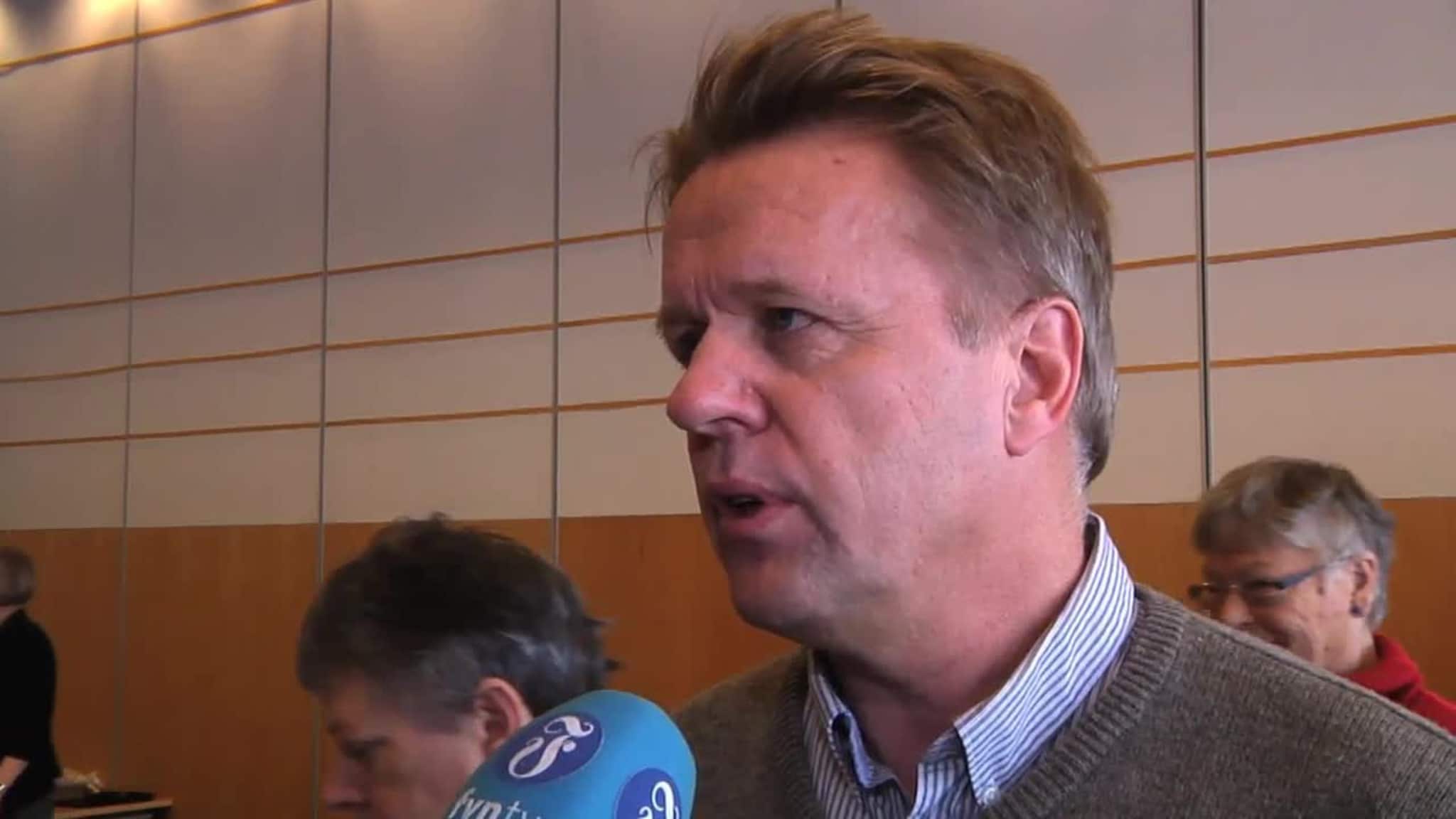- Bør stoppe kirurgien i Arendal