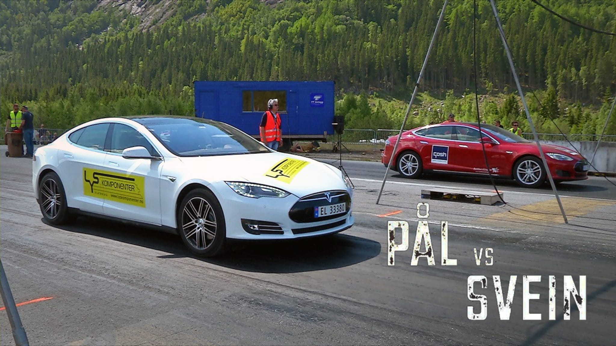 Pål og Svein på dragrace i Tesla
